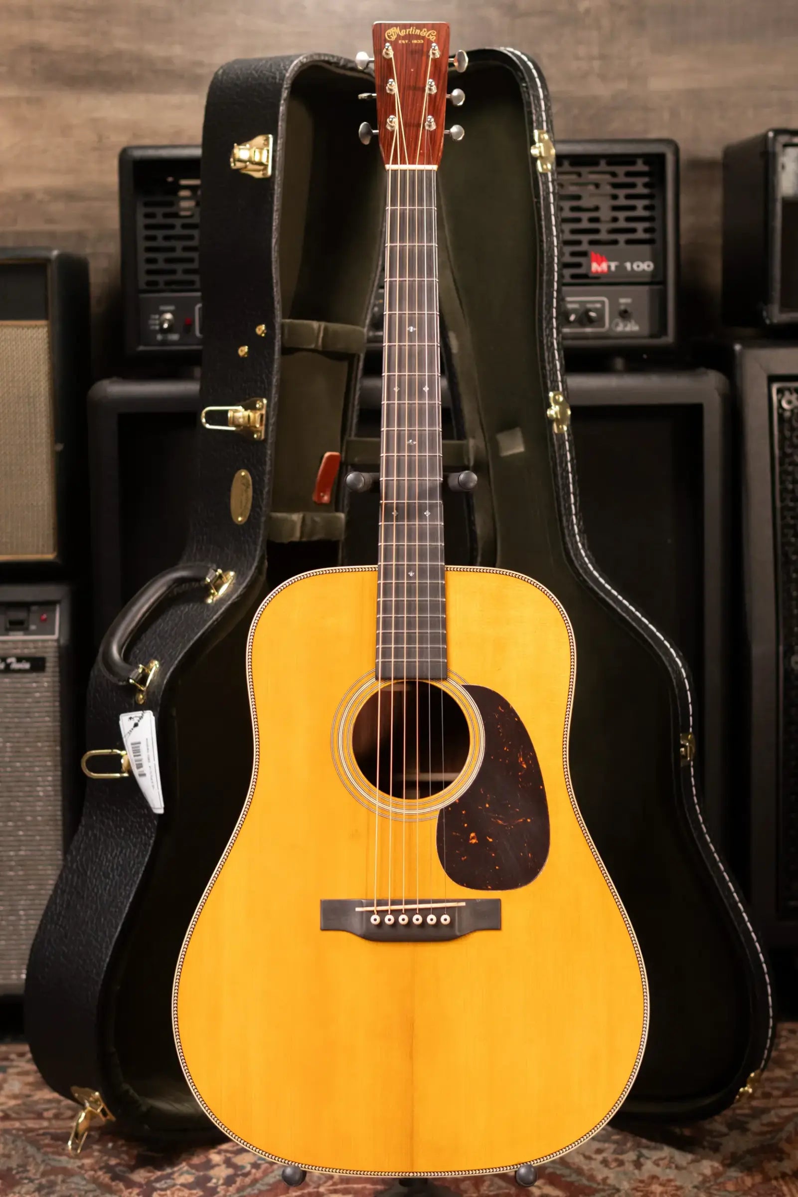 Martin D-28 Authentic 1937 Aged Acoustic Guitar with Hardshell Case