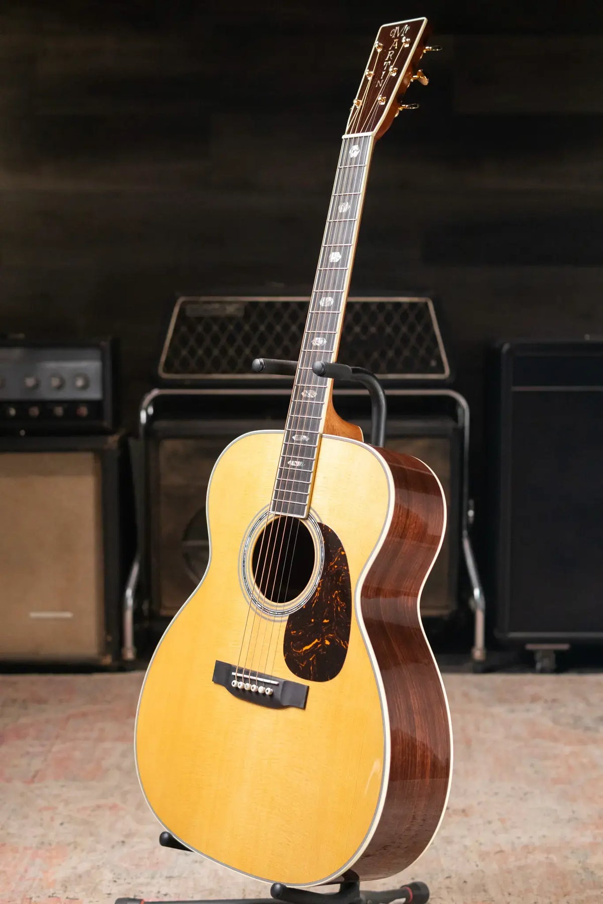 Martin J-40 Acoustic Guitar with Hardshell Case - Demo