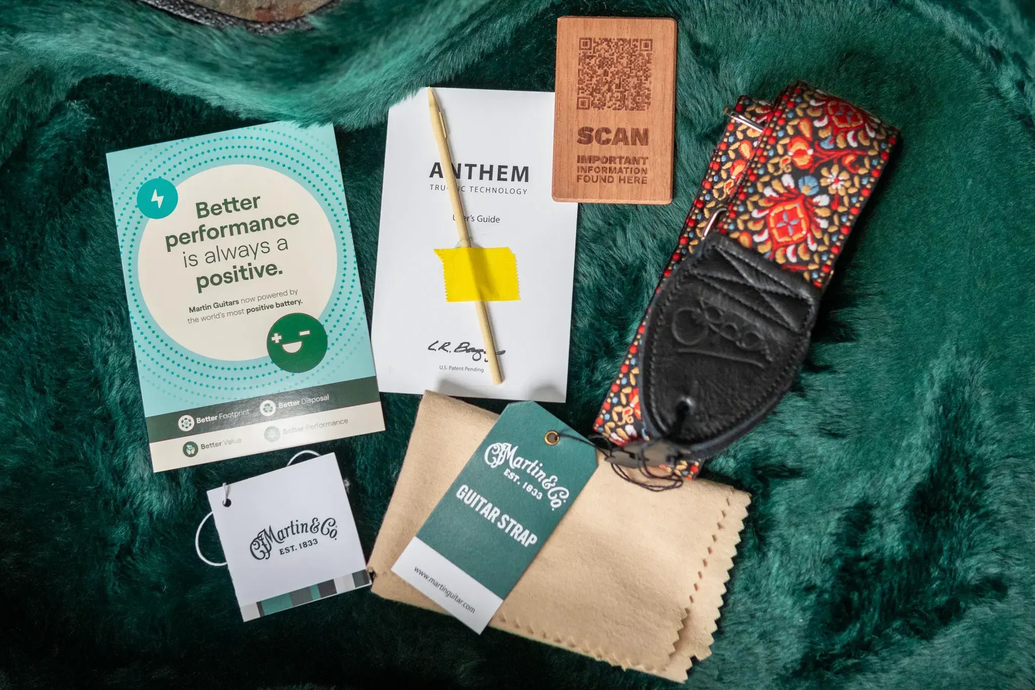 Martin Johnny Marr Signature M-6 Acoustic/Electric Guitar with Hardshell Case