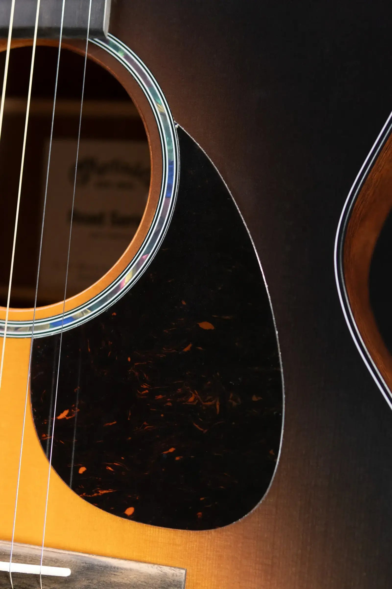 Martin OMC-10E Modern Acoustic/Electric Guitar - 1935 Sunburst with Gig Bag