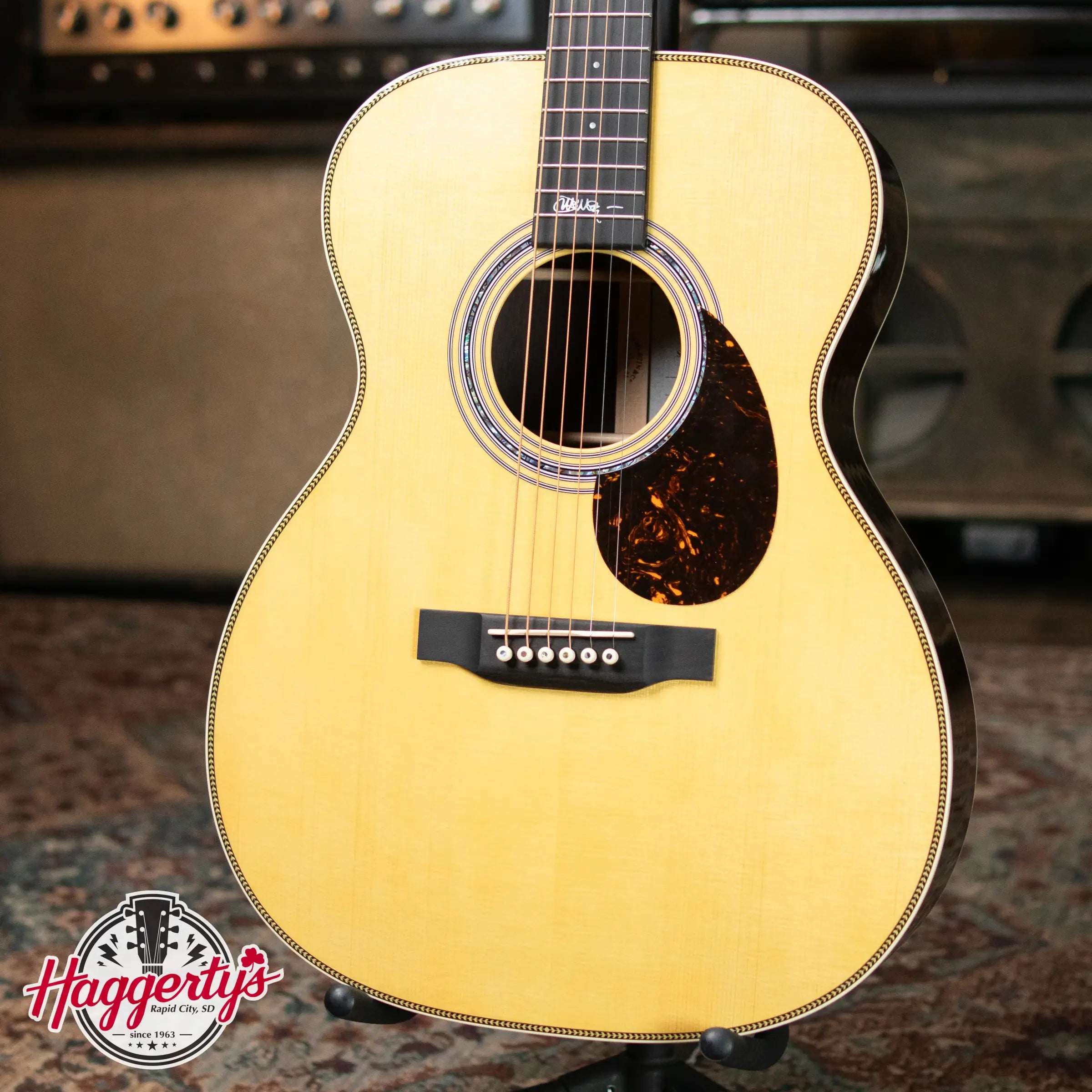 Martin OMJM John Mayer Signature Acoustic/Electric with Hardshell Case