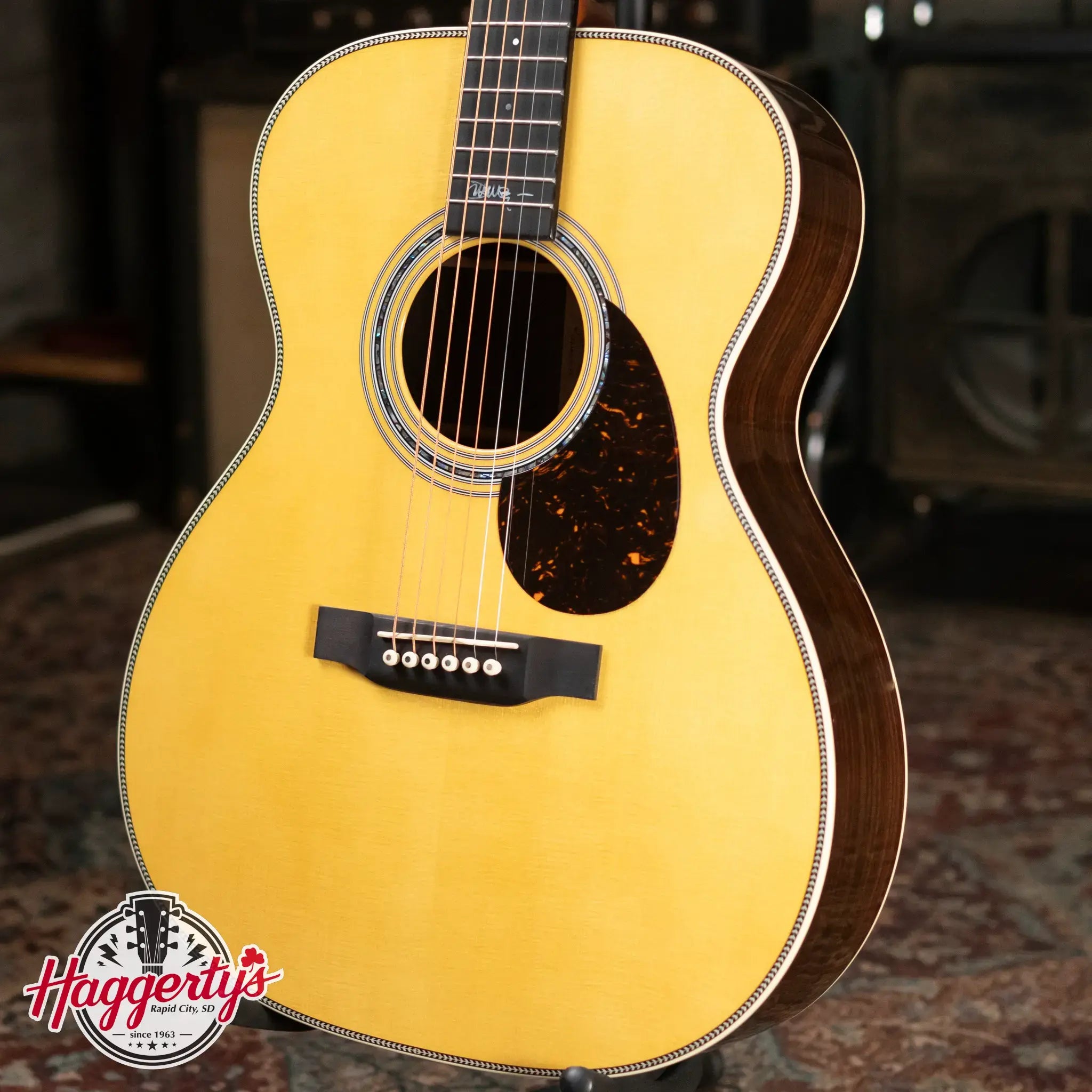 Martin OMJM John Mayer Signature Acoustic/Electric with Hardshell Case