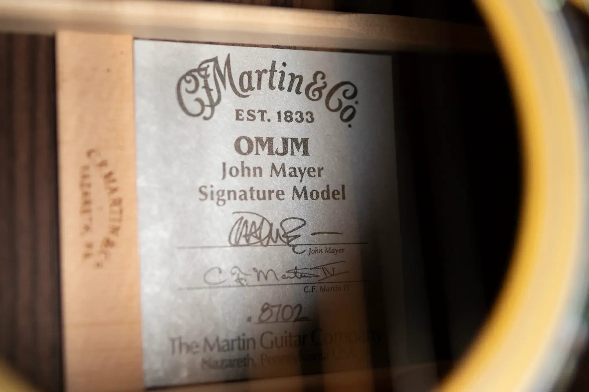 Martin OMJM John Mayer Signature Acoustic/Electric with Hardshell Case