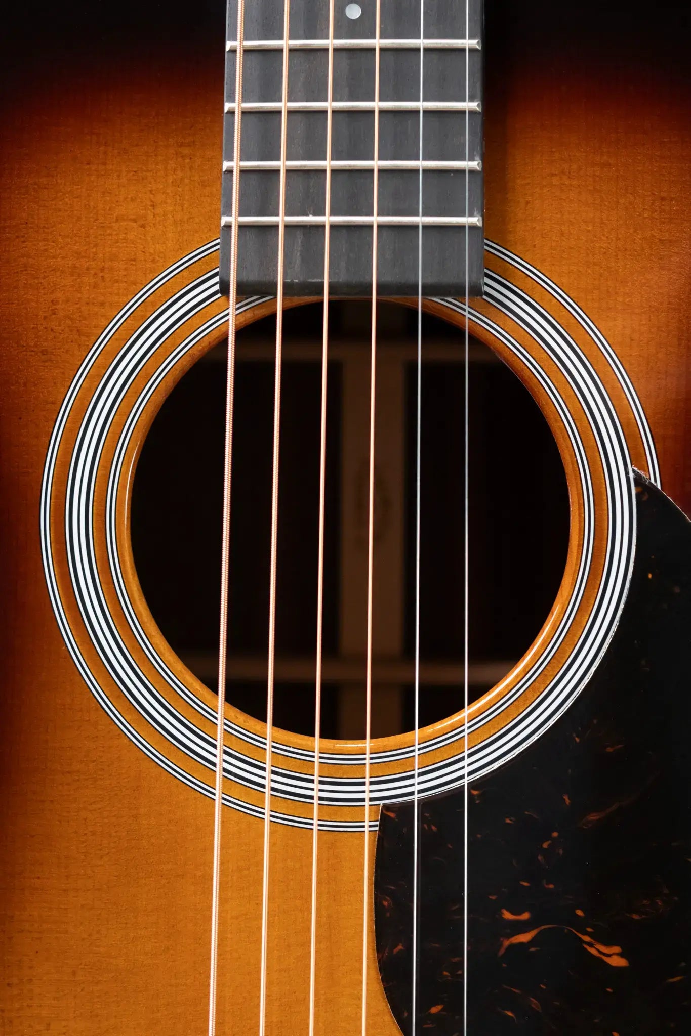 Martin OM-21 1935 Acoustic Guitar - Sunburst with Hardshell Case