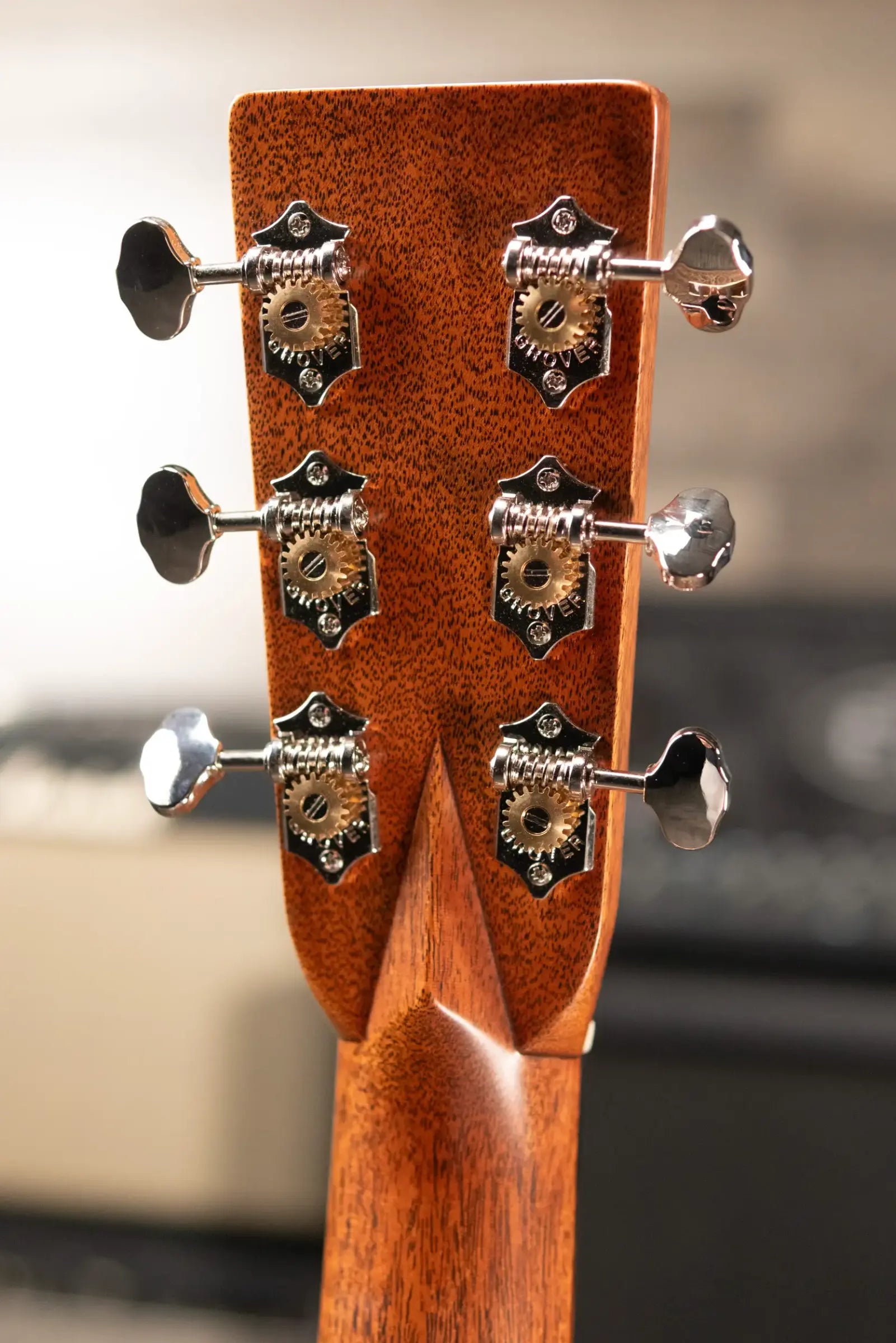 Martin OM-28 1935 Sunburst Left-Handed Acoustic Guitar with Hardshell Case