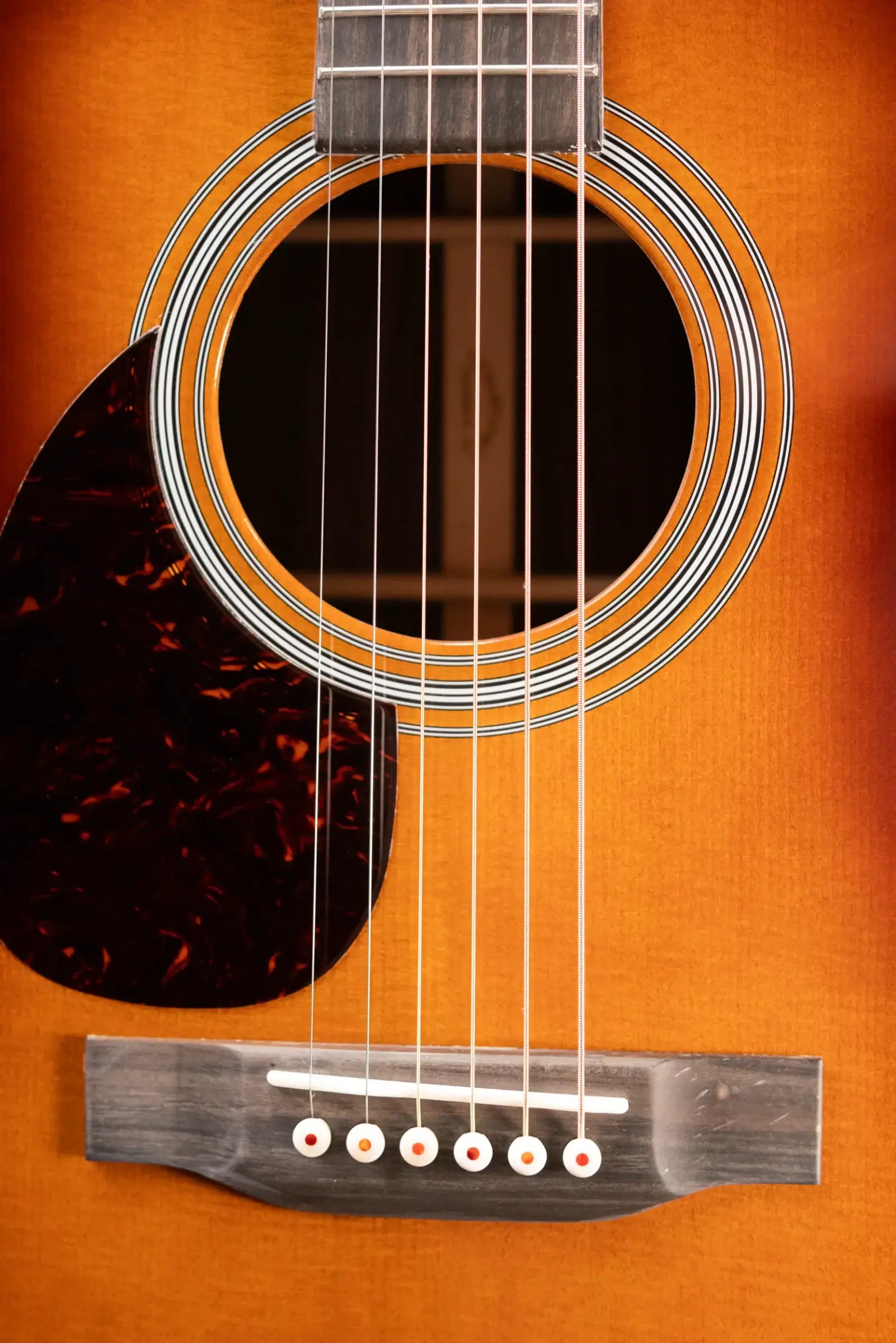 Martin OM-28 1935 Sunburst Left-Handed Acoustic Guitar with Hardshell Case