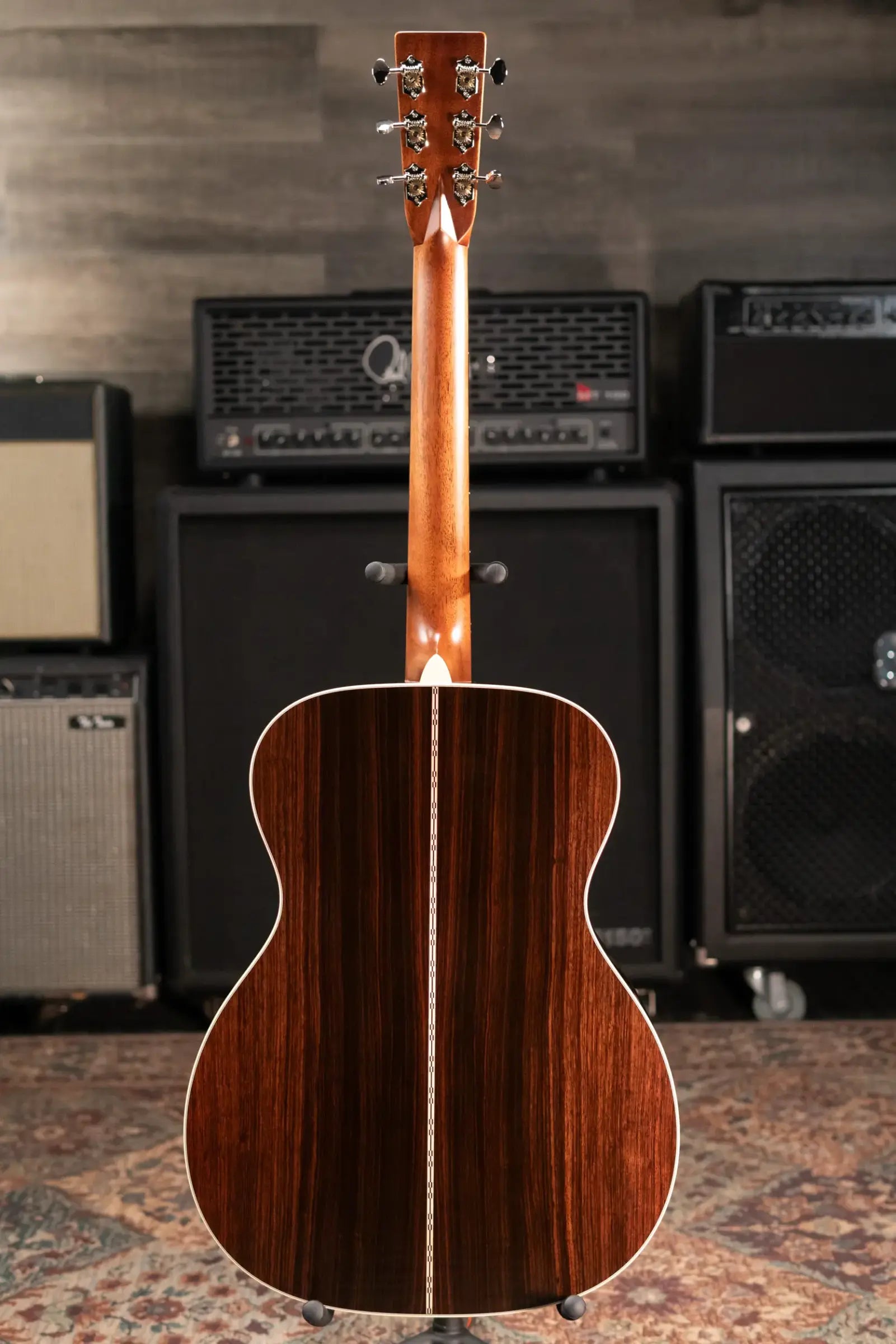 Martin OM-28 Acoustic Guitar - Gloss 1933 Ambertone with Hardshell Case