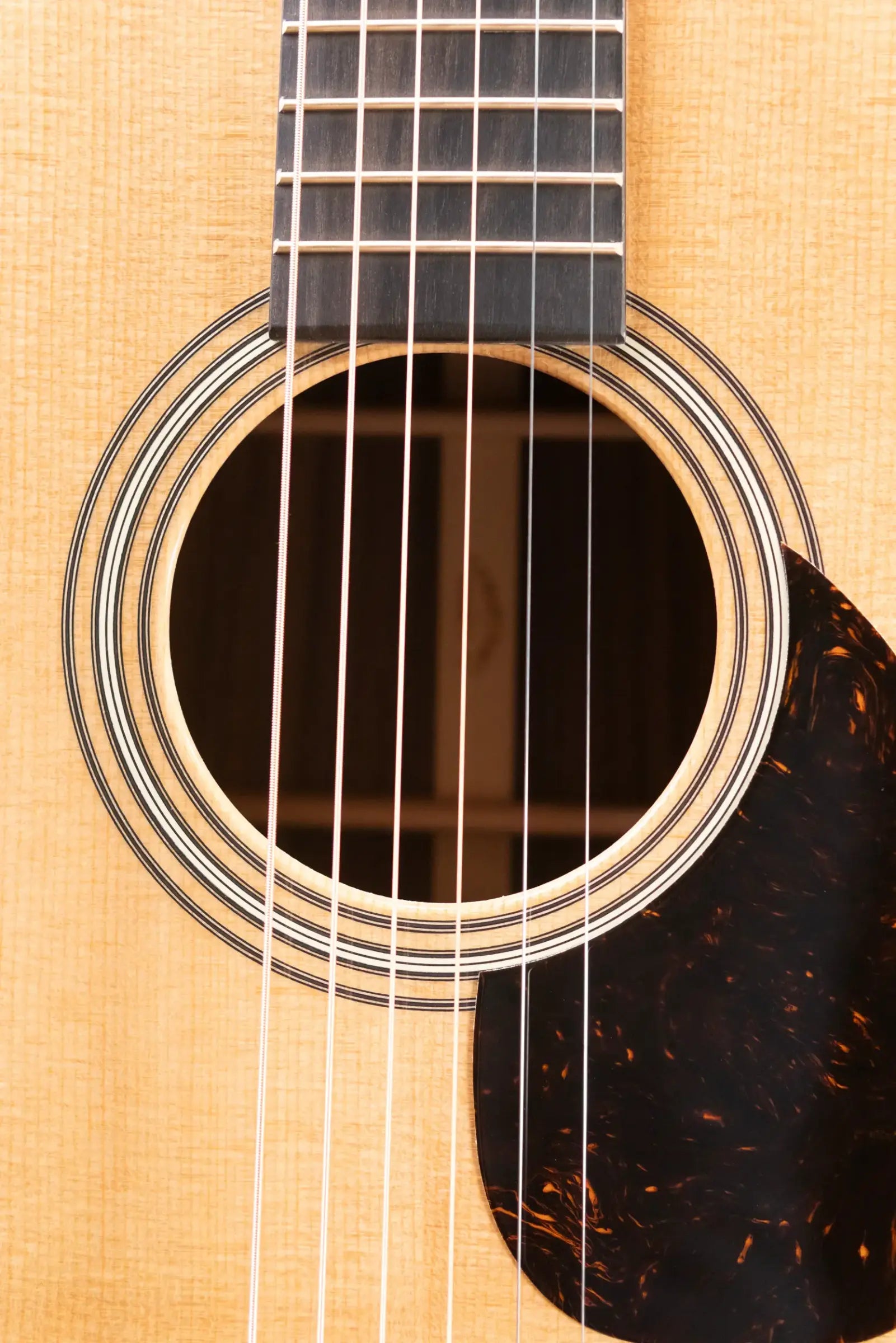 Martin OM-28 Modern Deluxe Acoustic Guitar with Hardshell Case