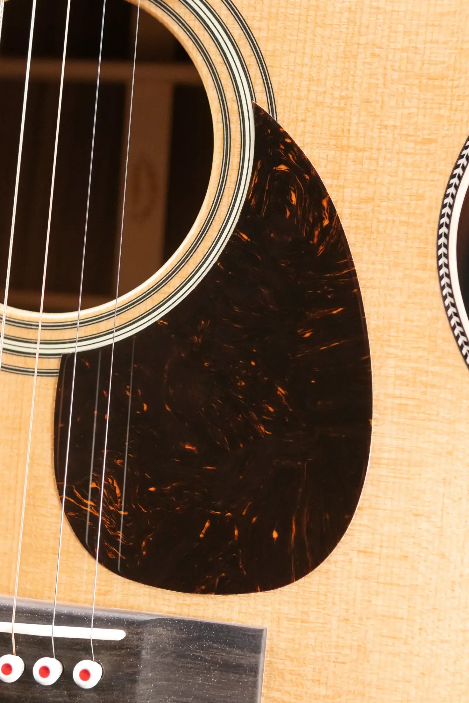 Martin OM-28 Modern Deluxe Acoustic Guitar with Hardshell Case