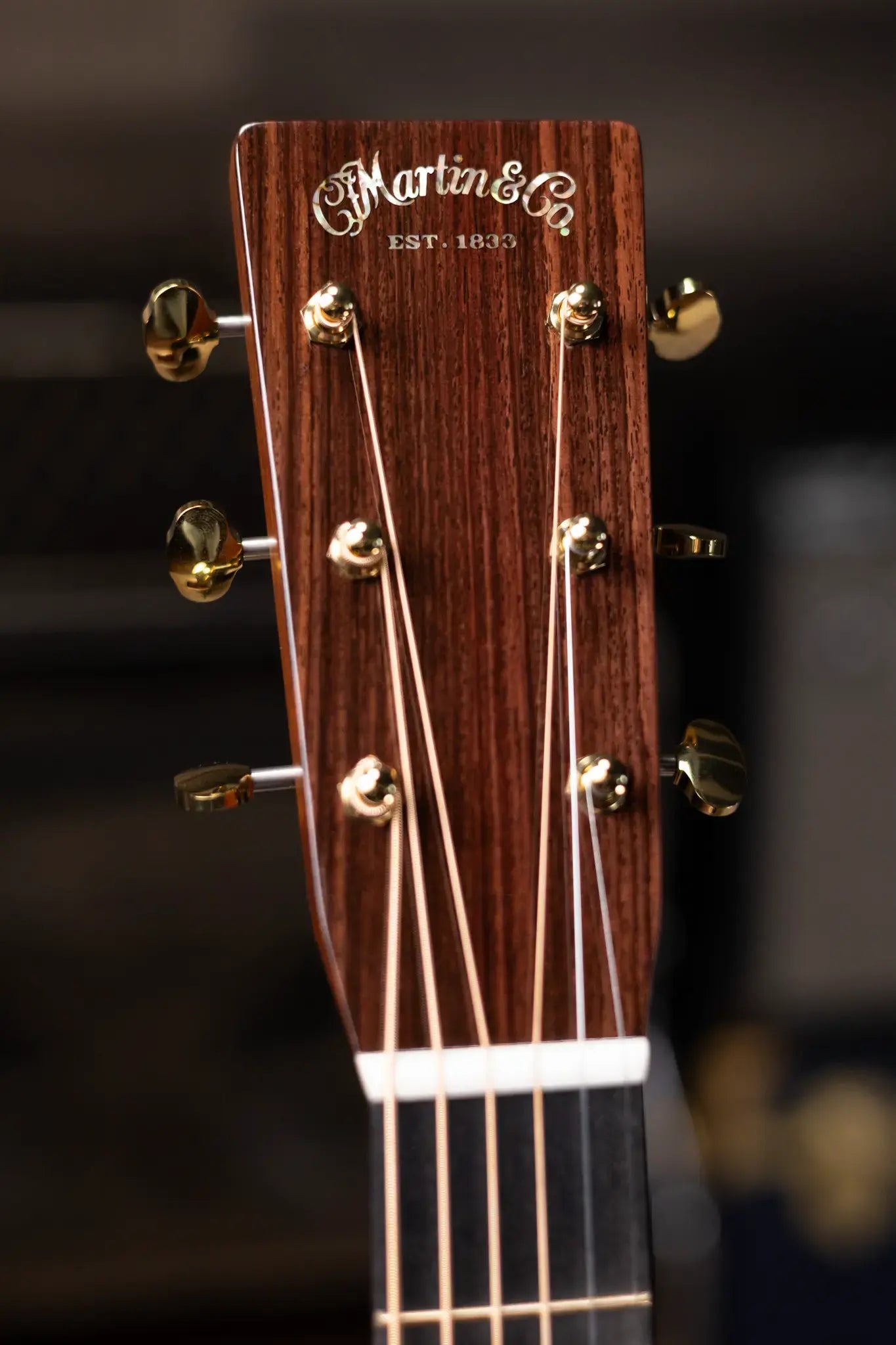 Martin OM-28 Modern Deluxe Acoustic with Hardshell Case