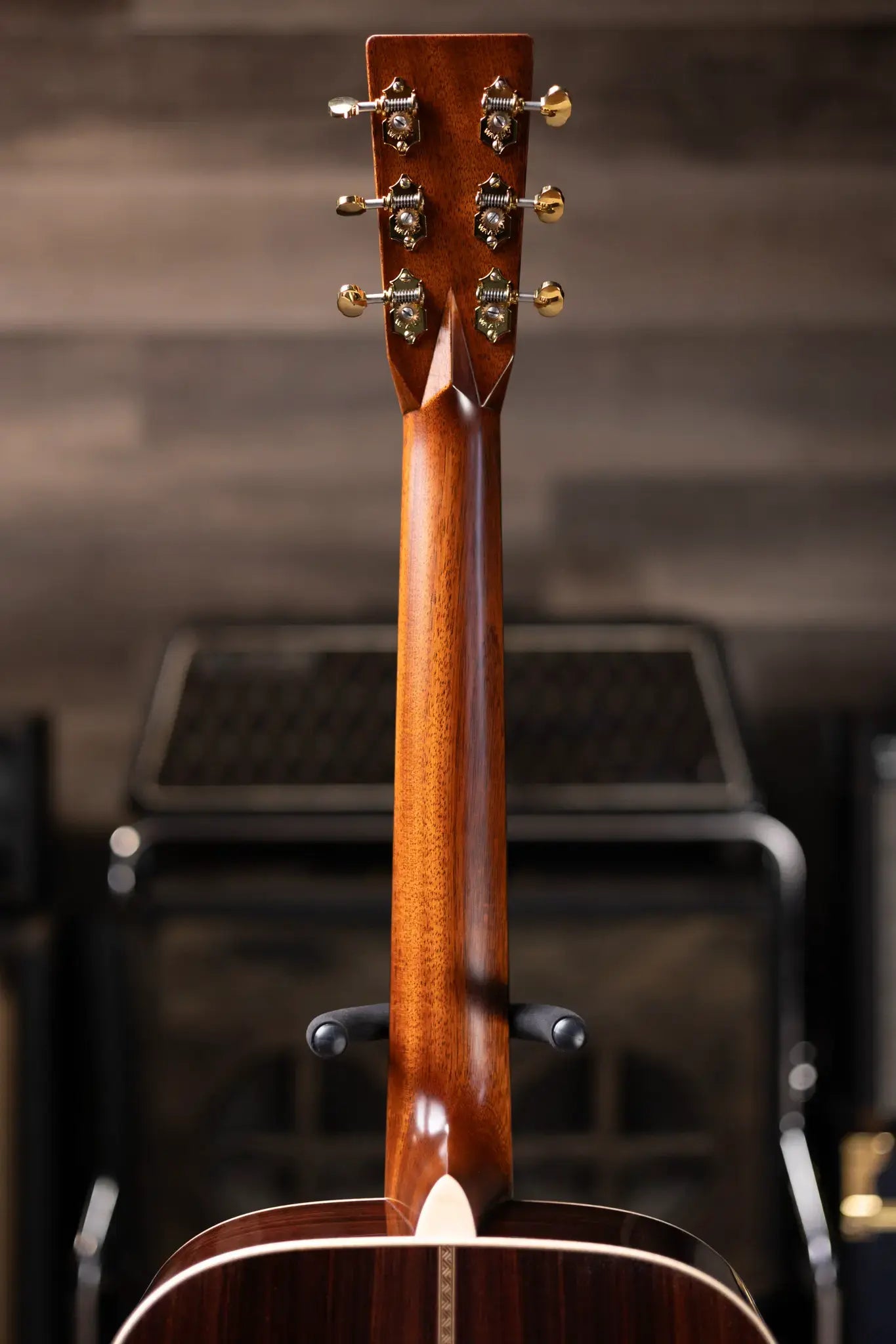 Martin OM-28 Modern Deluxe Acoustic with Hardshell Case