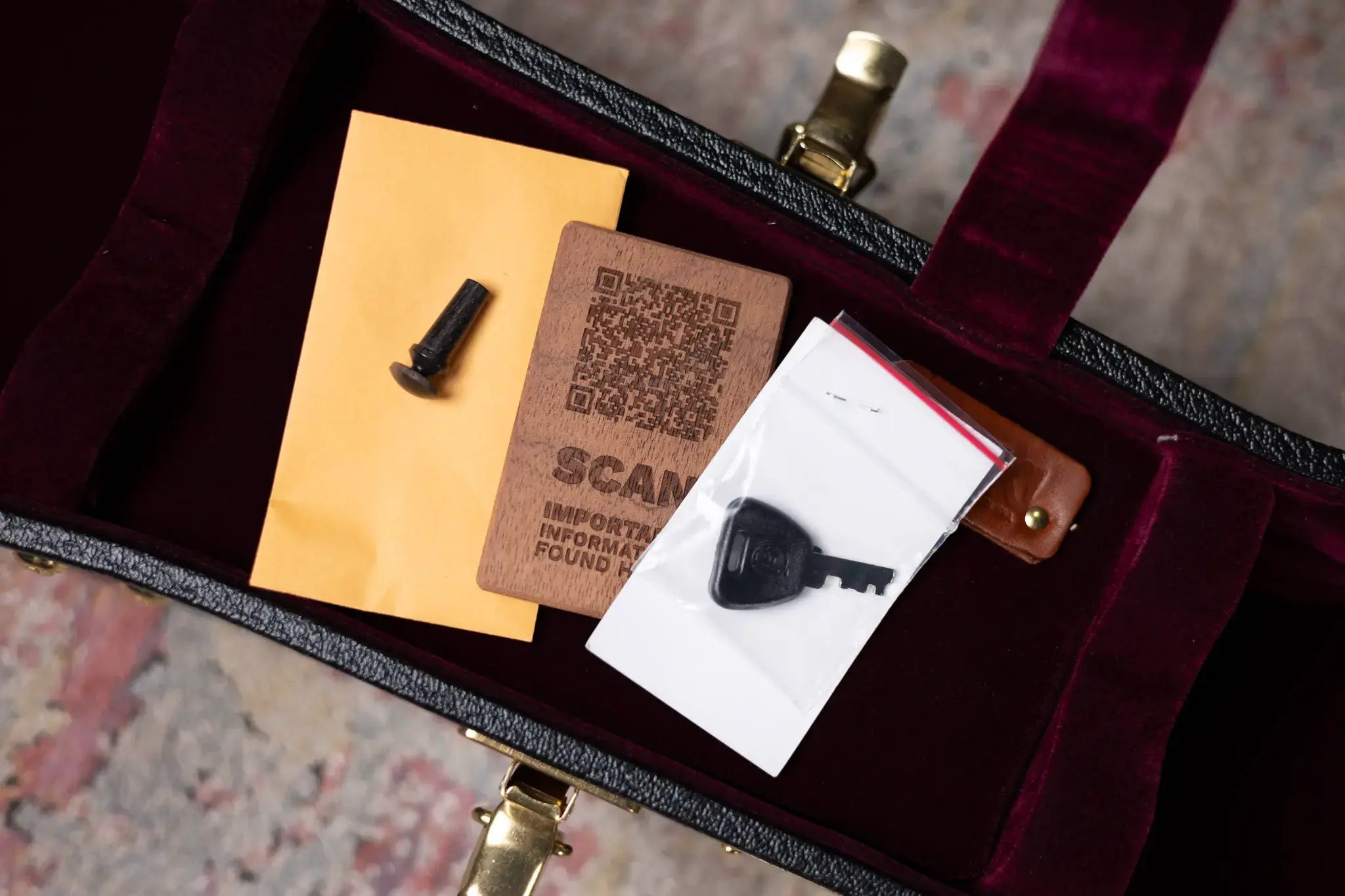 Martin OM-28 Modern Deluxe Acoustic with Hardshell Case