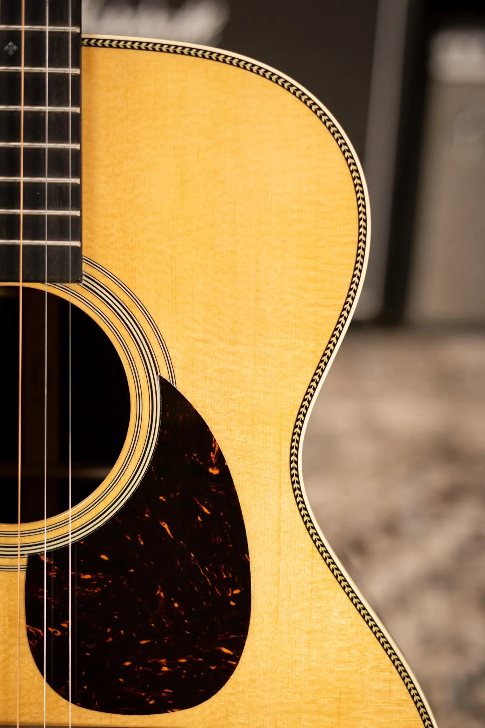 Martin OM-28 Standard Series Acoustic Guitar with Hardshell Case
