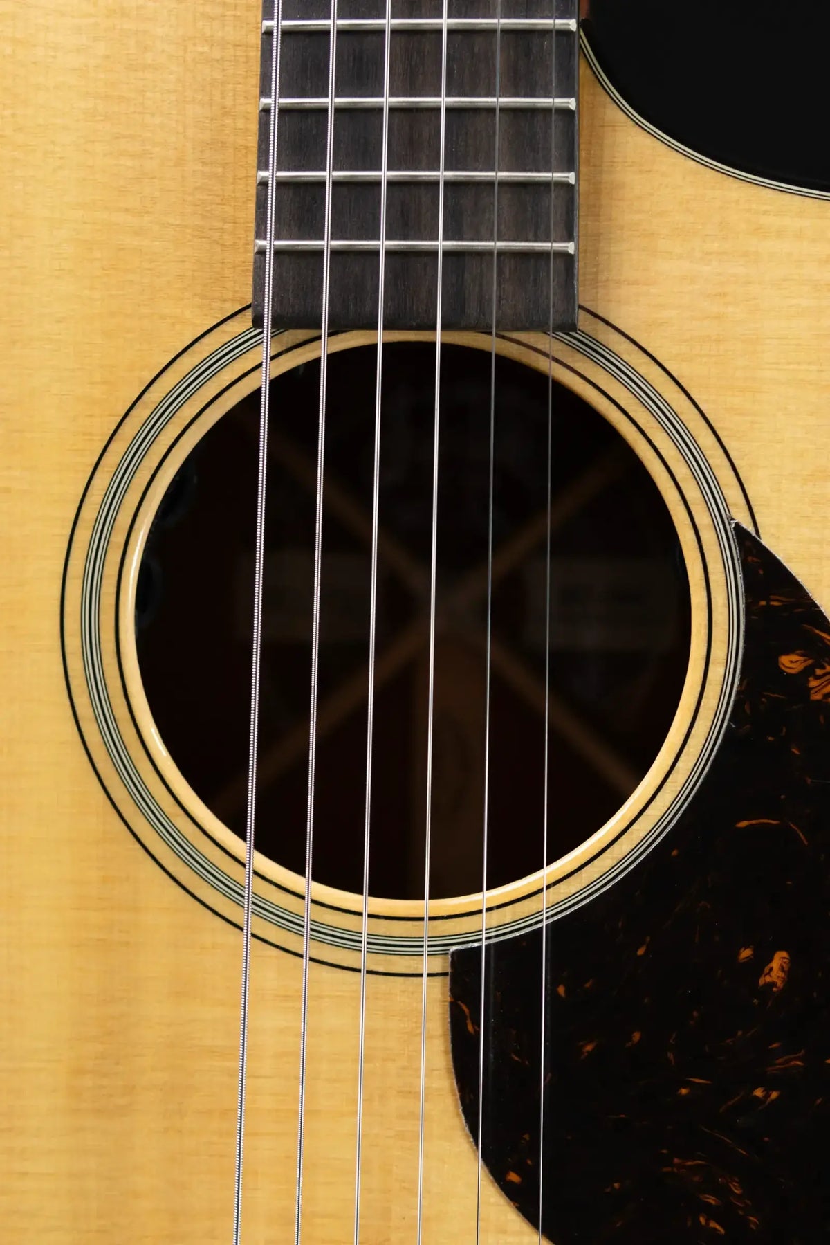 Martin SC-18E Acoustic/Electric Guitar with Hardshell Case