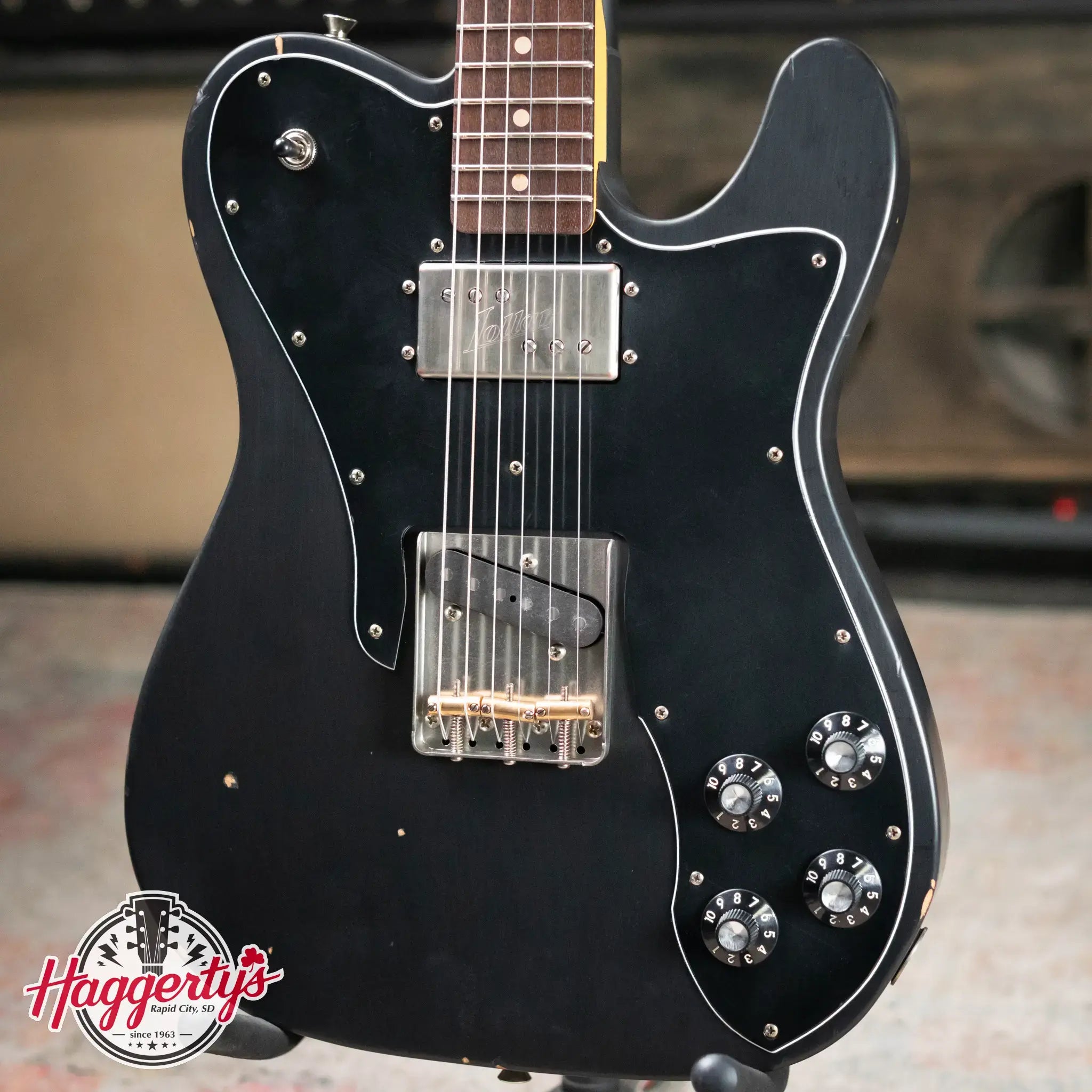 Nash TC-72 Electric Guitar - Black with Hardshell Case