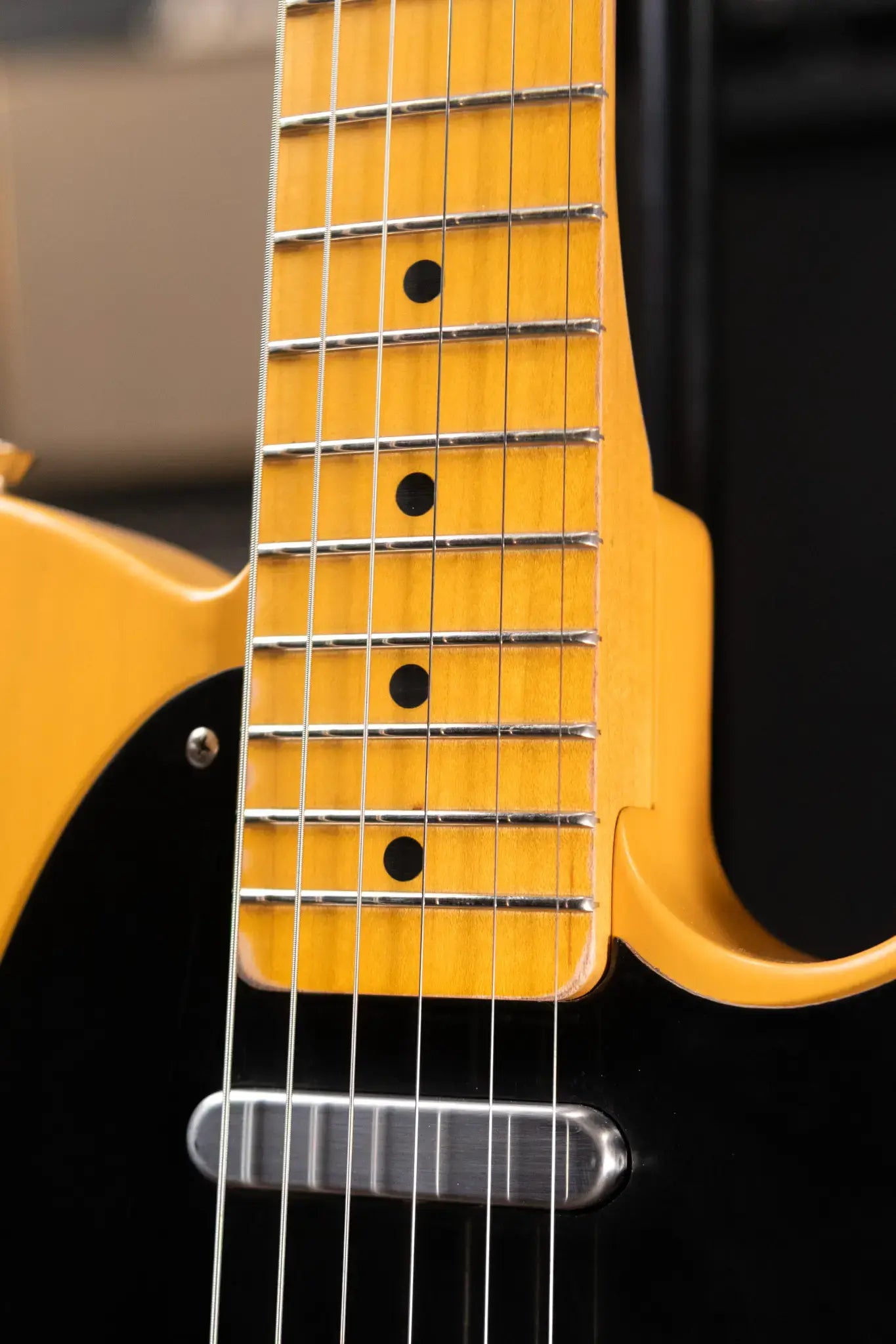 Nash T-52 Ash Body Light Aged Electric Guitar - Butterscotch Blonde with Hardshell Case