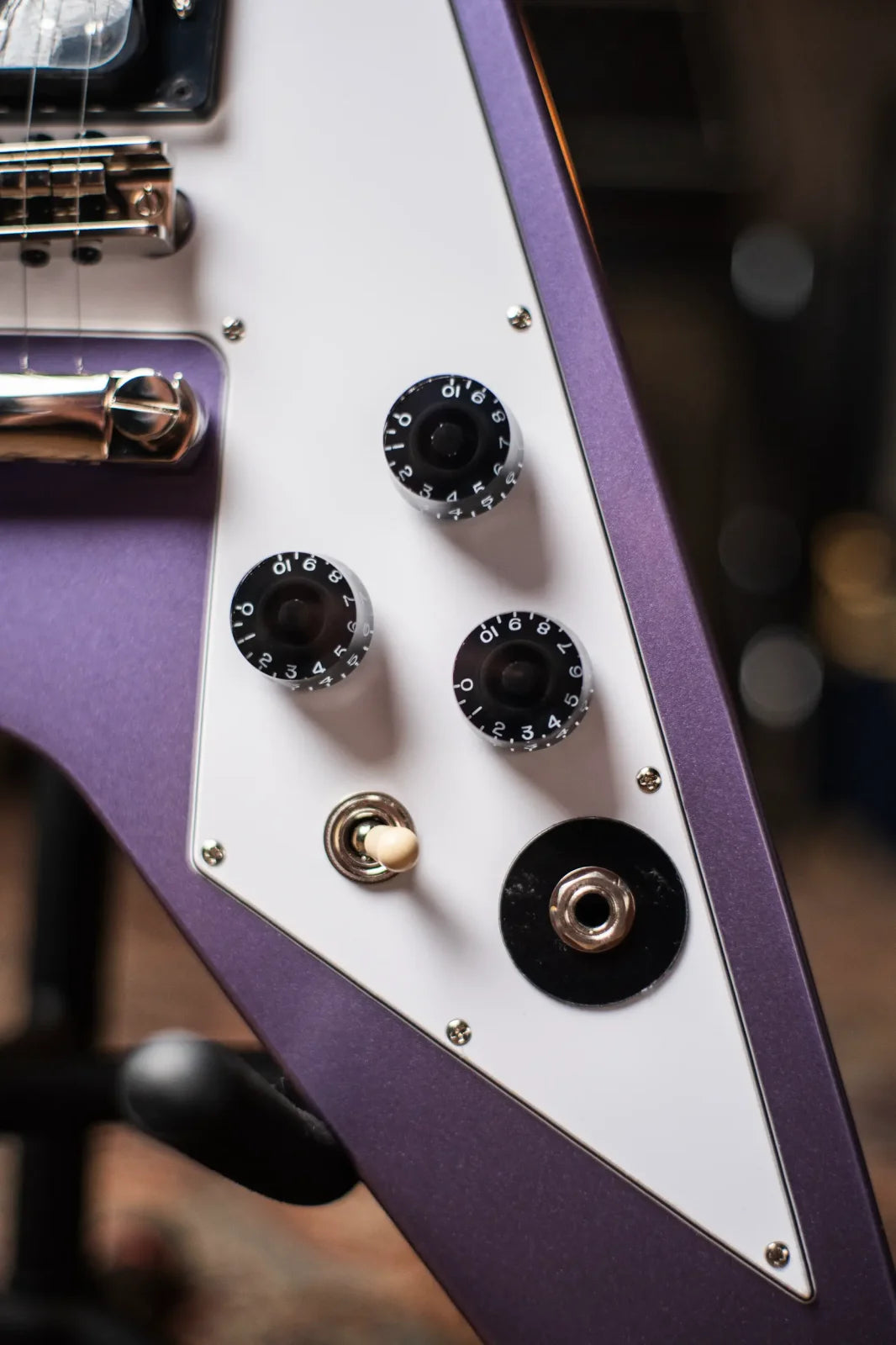 Epiphone Kirk Hammett 1979 Flying V - Purple Metallic with Hardshell Case