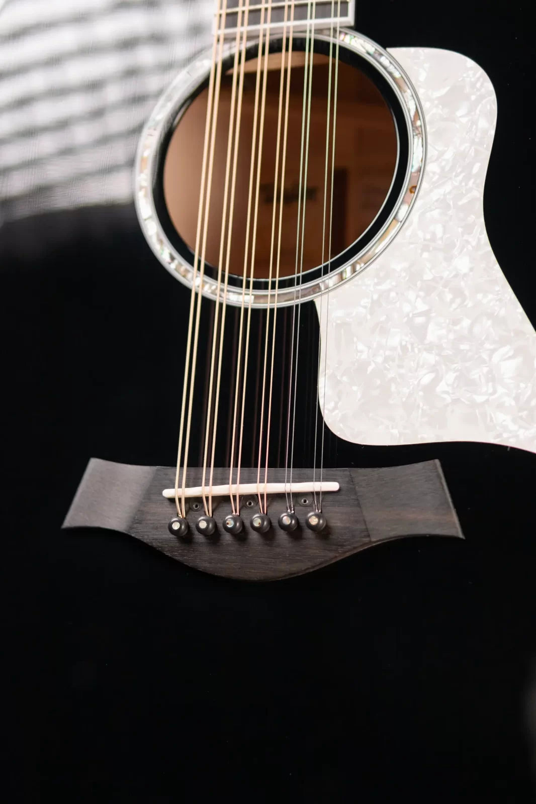 Taylor 657ce Doce Doble Acoustic/Electric with Hardshell Case