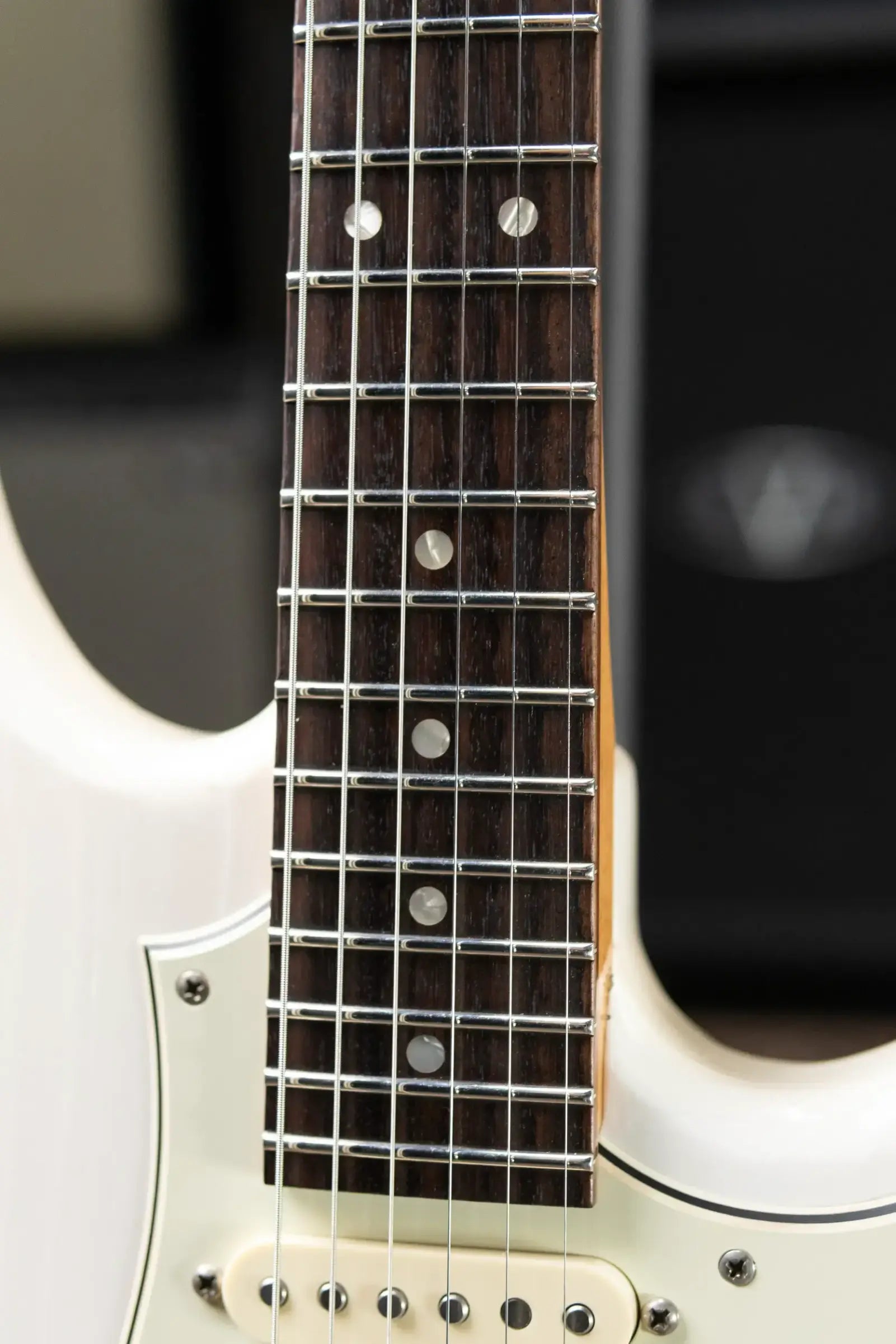 Novo Custom Idris HSS Electric Guitar - Olympic White over '64 3-Tone Burst with Gig Bag