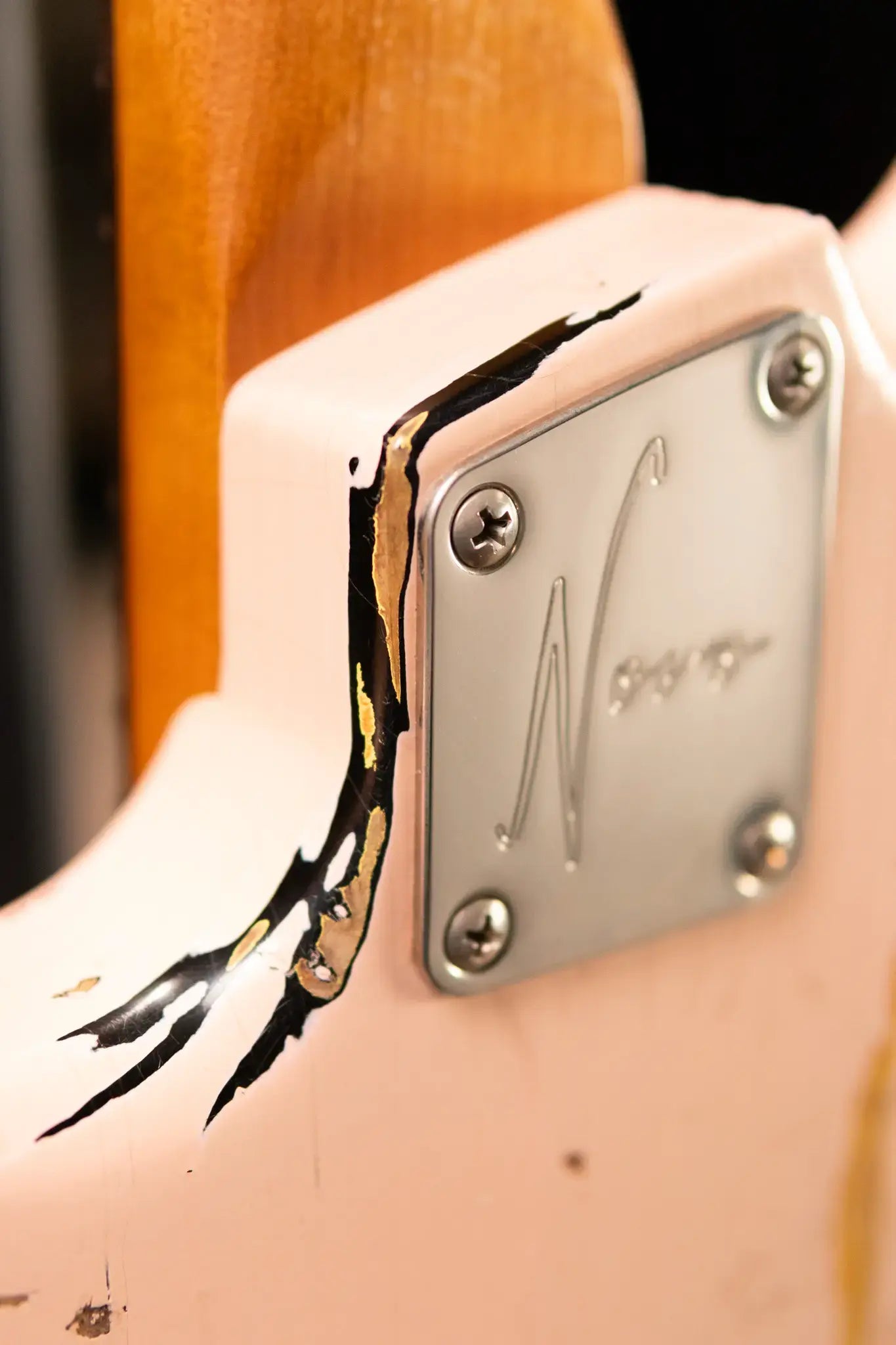 Novo Custom Idris HSS Electric Guitar - Shell Pink over '64 3-Tone Burst with Softshell Gig Bag