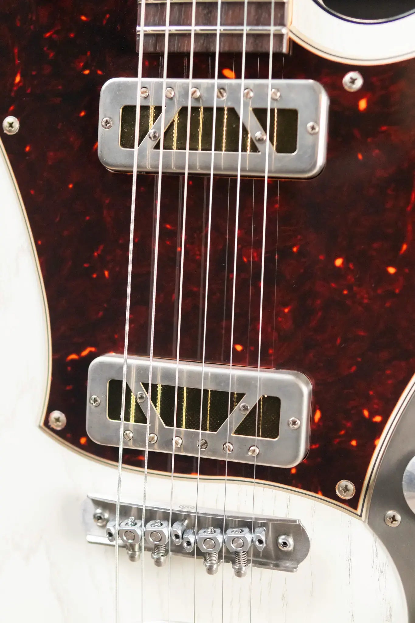 Novo Custom Shop Miris J Semi-Hollow Electric Guitar - Olympic White with Gig Bag