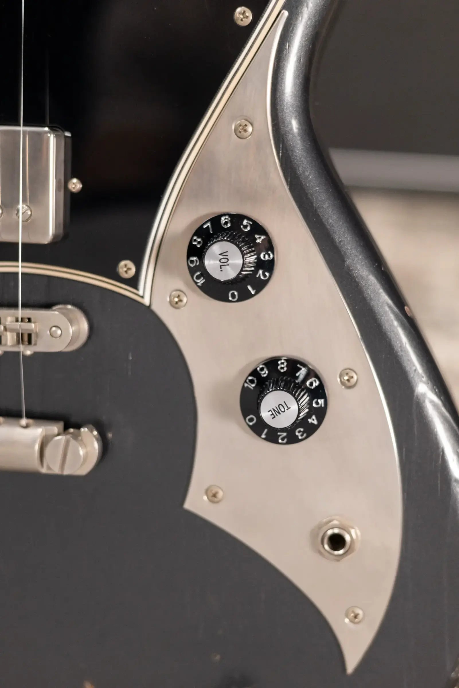 Novo Custom Shop Serus H2 Electric Guitar - Charcoal Frost with Softshell Case