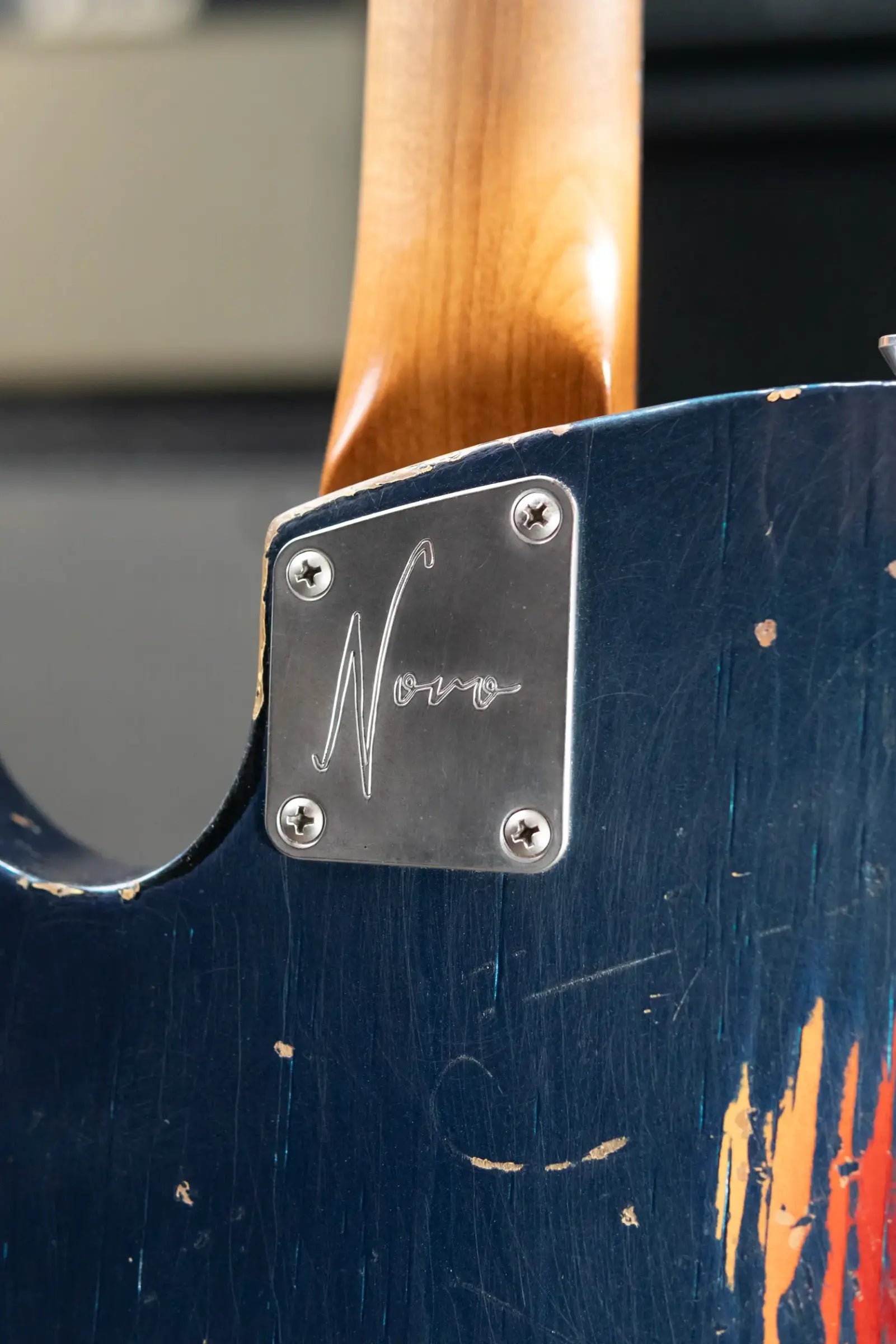 Novo Custom Shop Solus M1 Electric Guitar - Lake Como Blue over '64 3-Tone Burst with Gig Bag