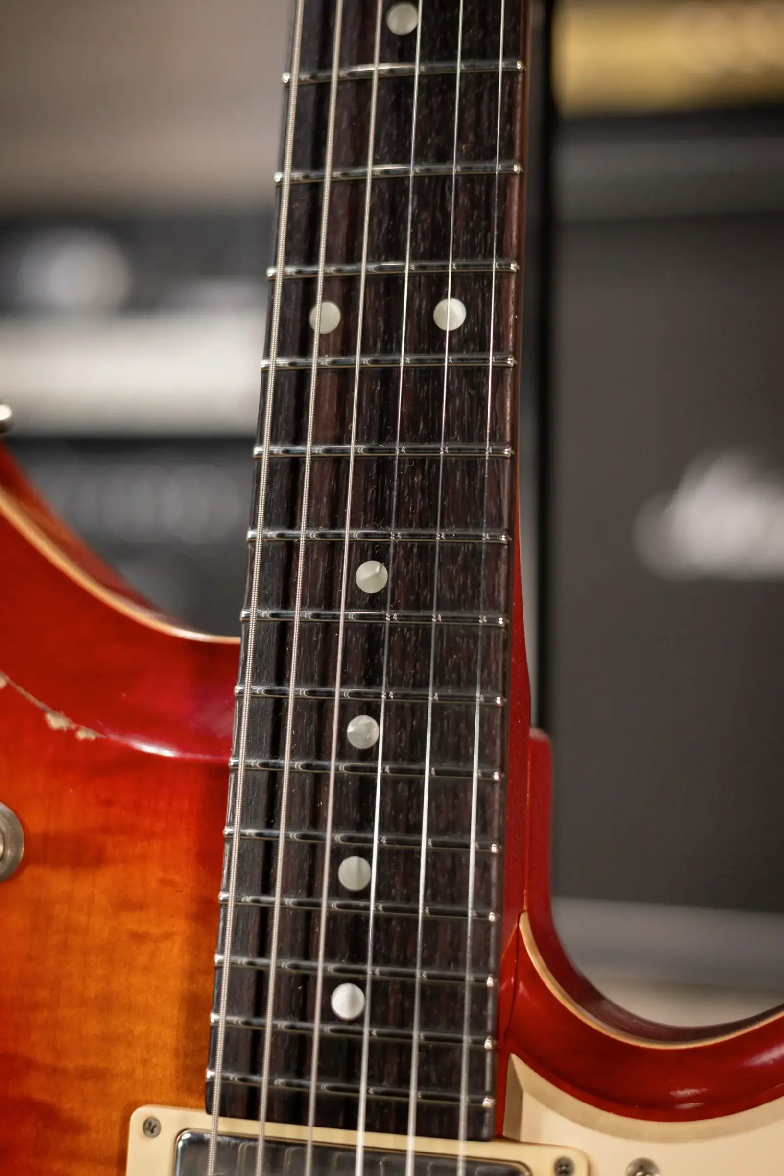 Novo Serus H2 Electric Guitar - Faded Cherry Burst with Gig Bag