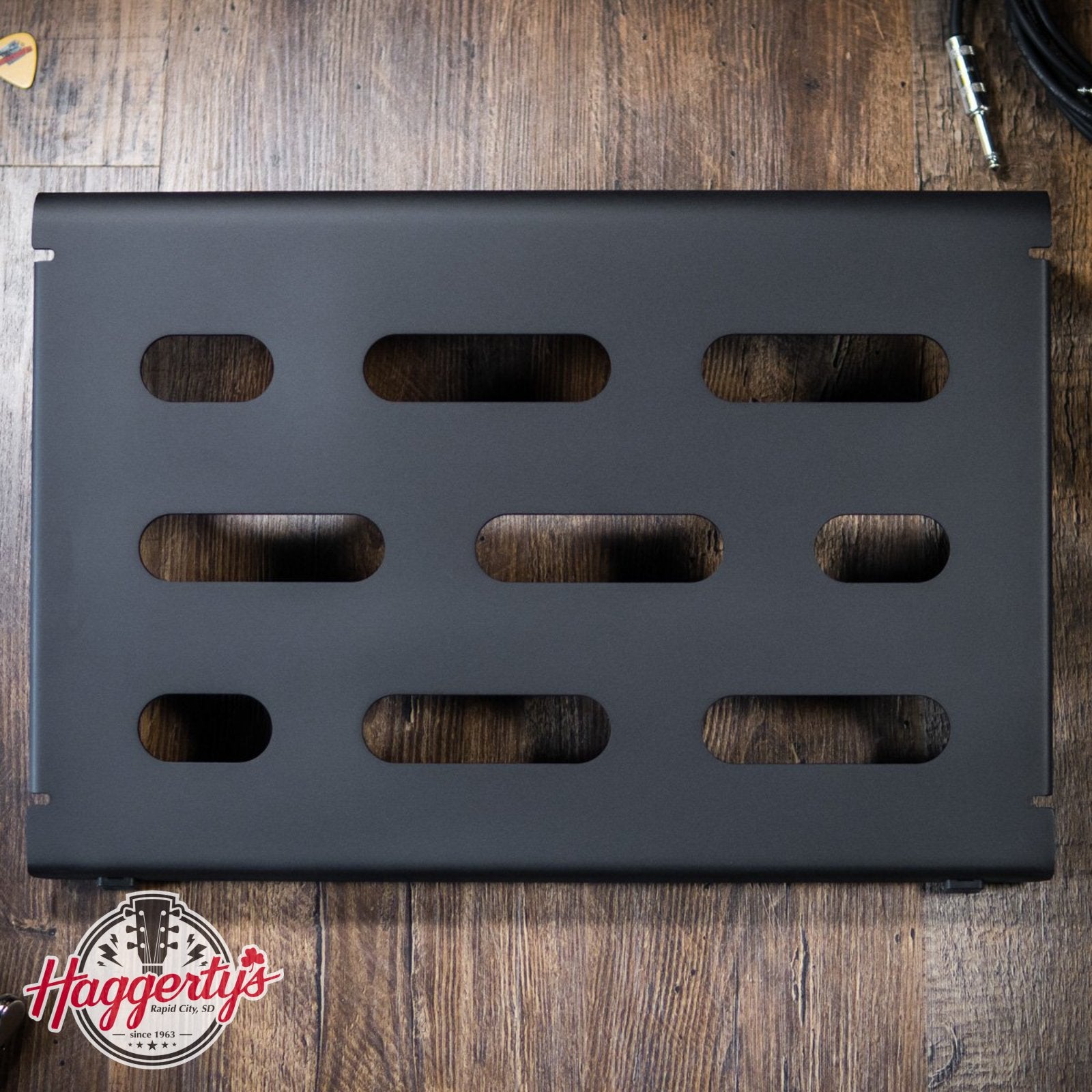 MONO Pedalboard Small Black + Club Accessory Case 2.0 Black