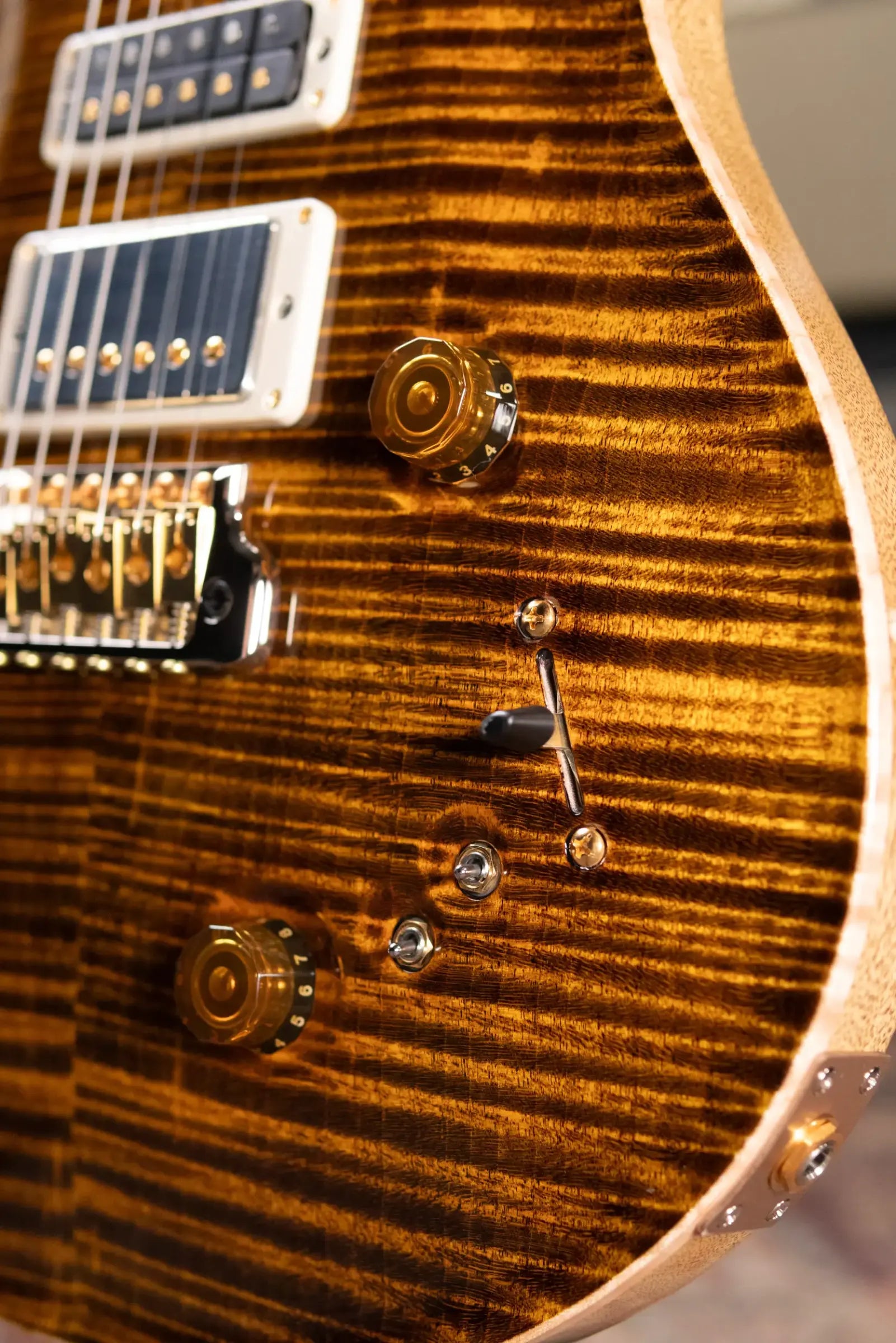 PRS 40th Anniversary Special Semi-Hollow Limited Edition Electric Guitar - Yellow Tiger Artist Top with Hardshell Case