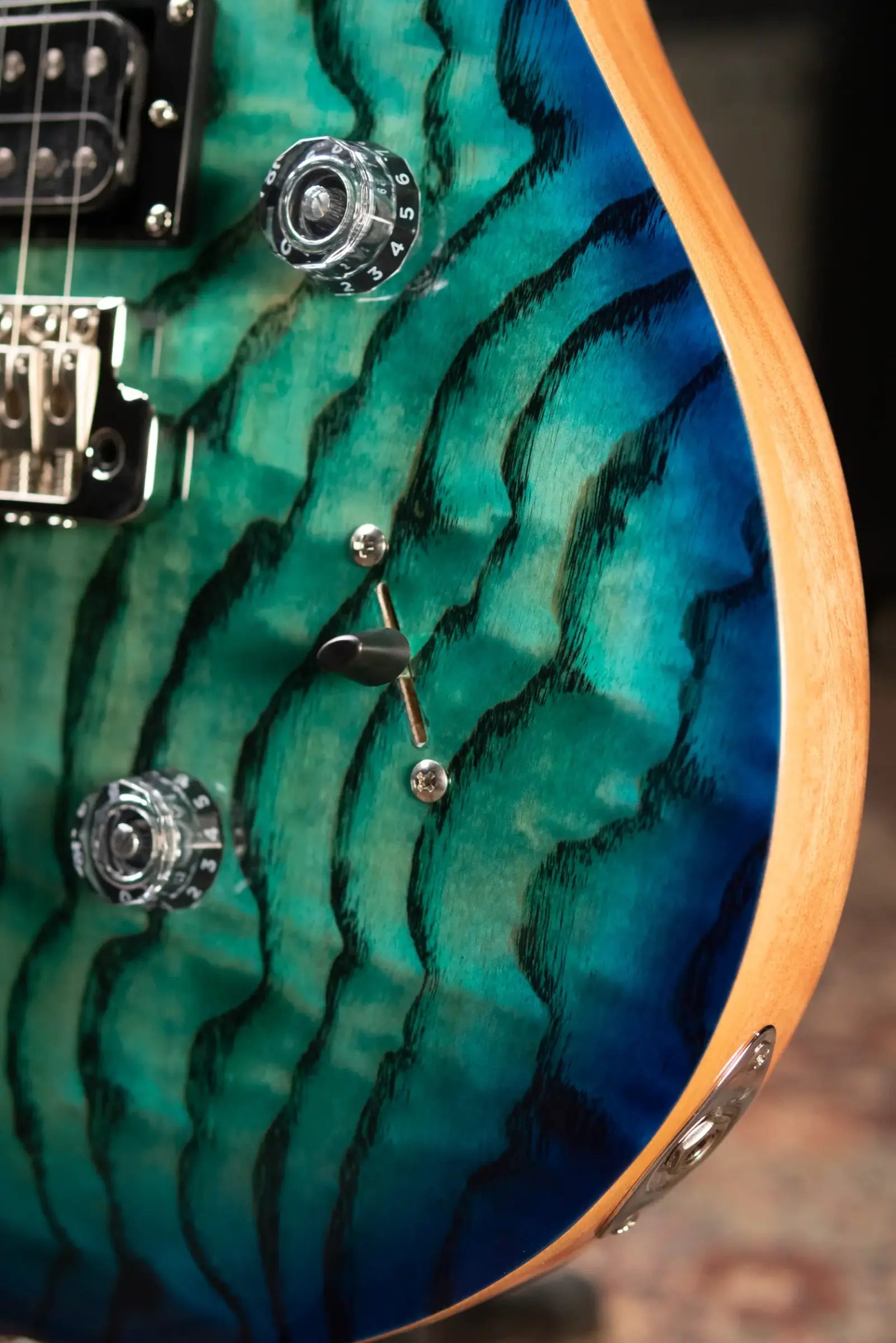 PRS Limited Edition SE Exotic Custom 24 Electric Guitar - Lake Blue with Gig Bag