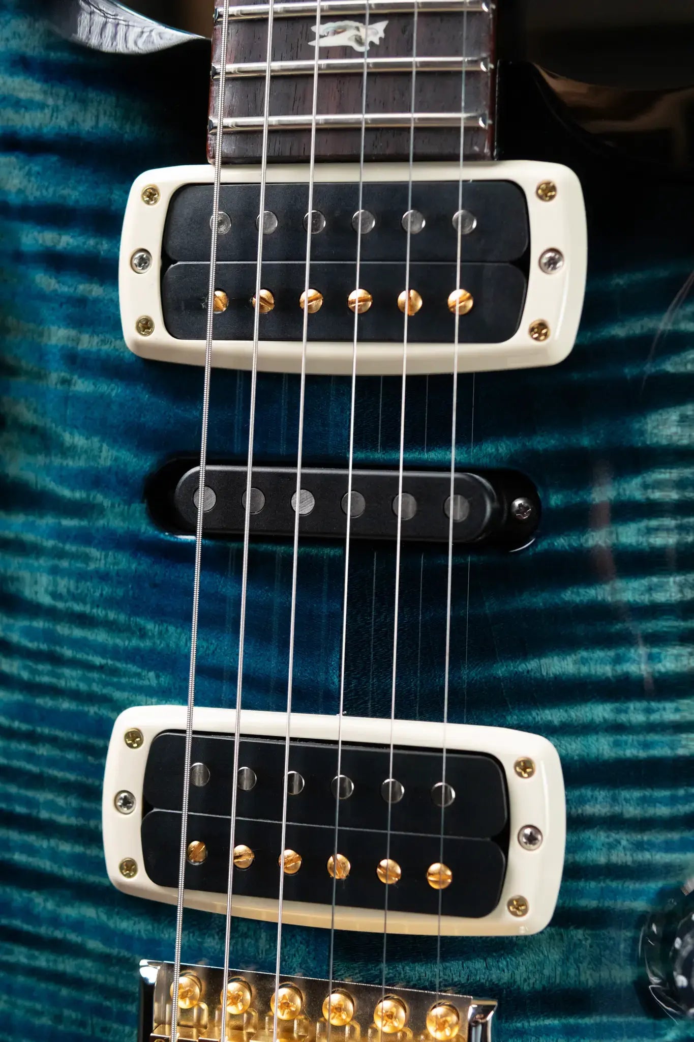 PRS Modern Eagle V Flame Maple 10-Top Electric Guitar - Cobalt Smokeburst with Hardshell Case