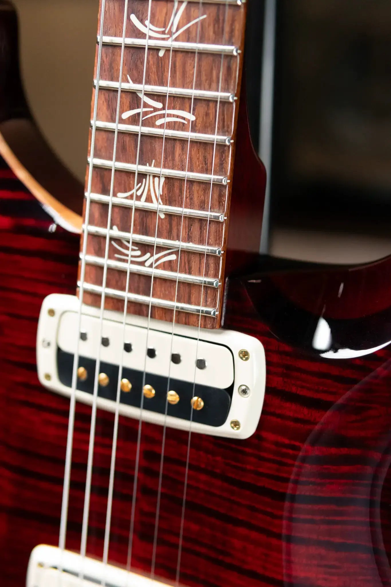 PRS Paul's Guitar Flame Maple 10-Top with Honduran Rosewood Fretboard - Fire Red Smokeburst with Hardshell Case