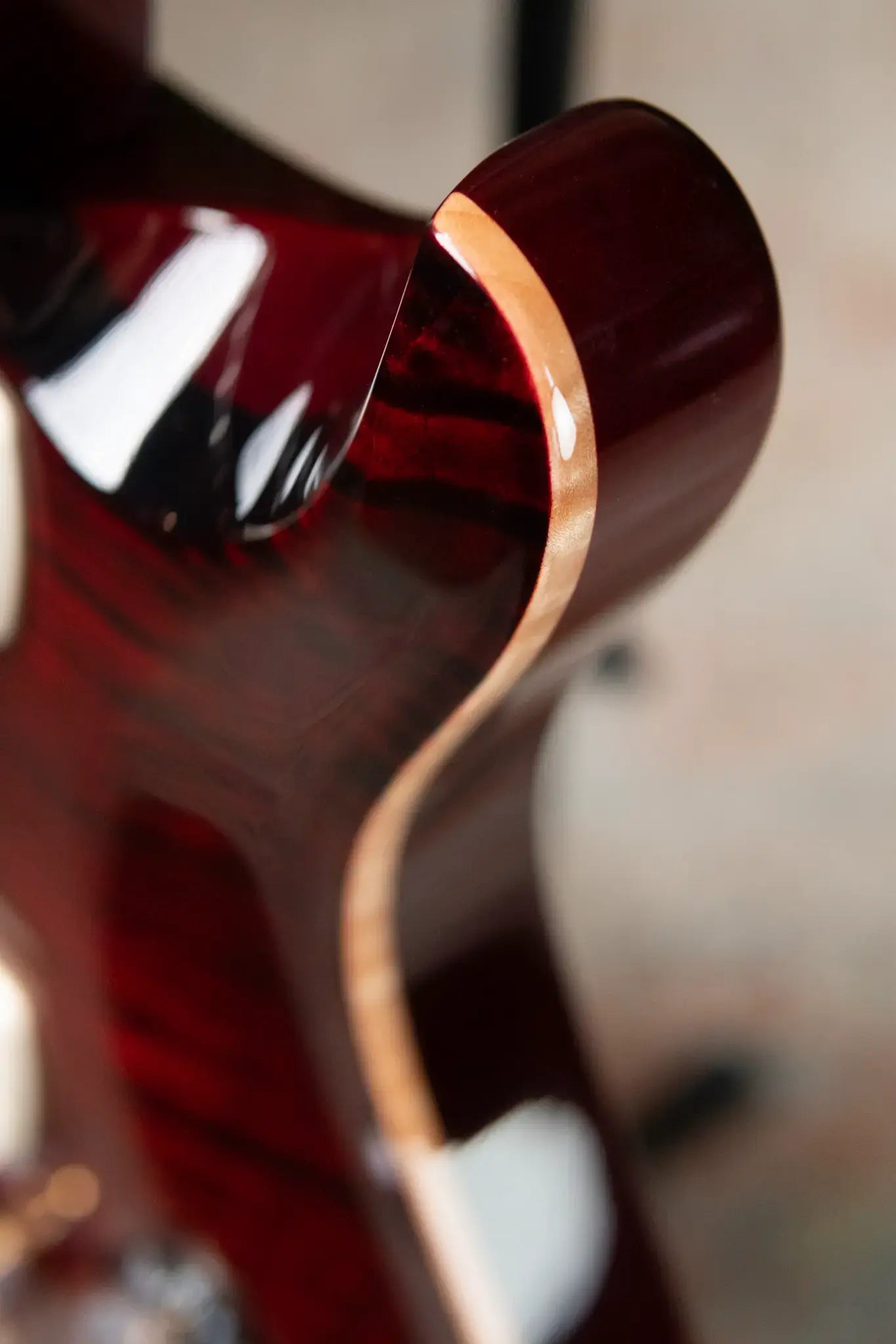 PRS Paul's Guitar Flame Maple 10-Top with Honduran Rosewood Fretboard - Fire Red Smokeburst with Hardshell Case