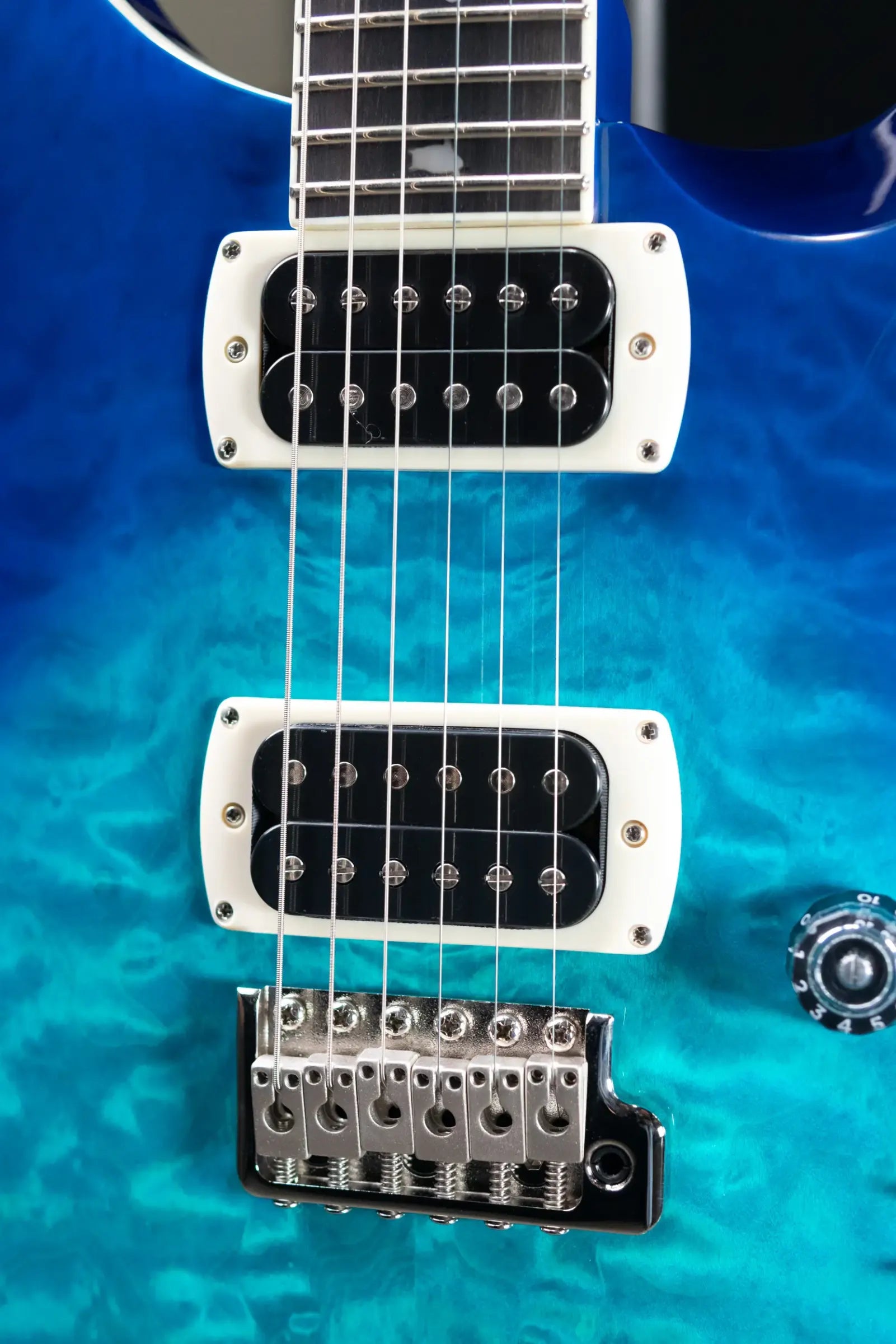 PRS SE Custom 24-08 Electric Guitar - Lake Blue with Gig Bag