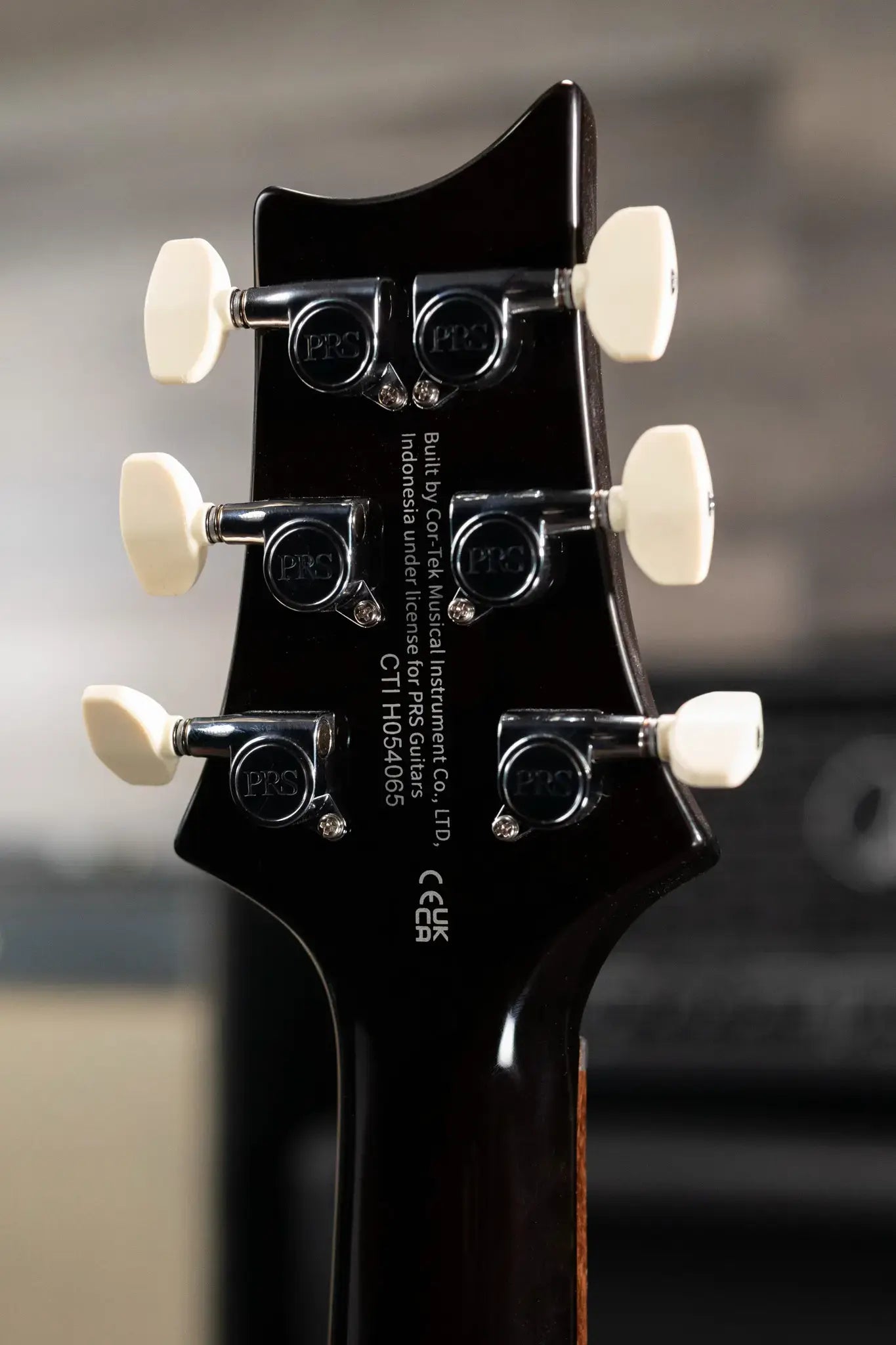 PRS SE Custom 24 Electric Guitar - Black Gold Sunburst with Gig Bag