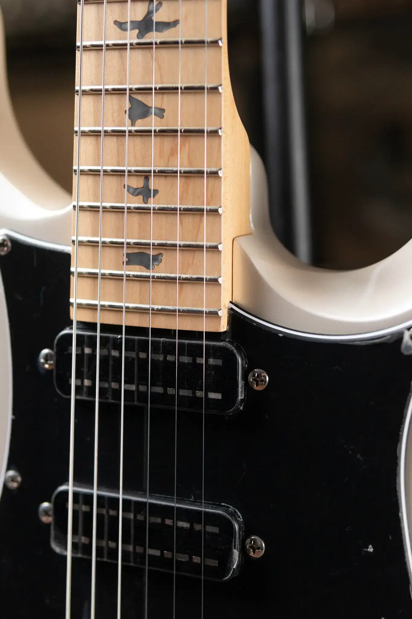 PRS SE NF3 Maple Fretboard - White Pearl with Gig Bag