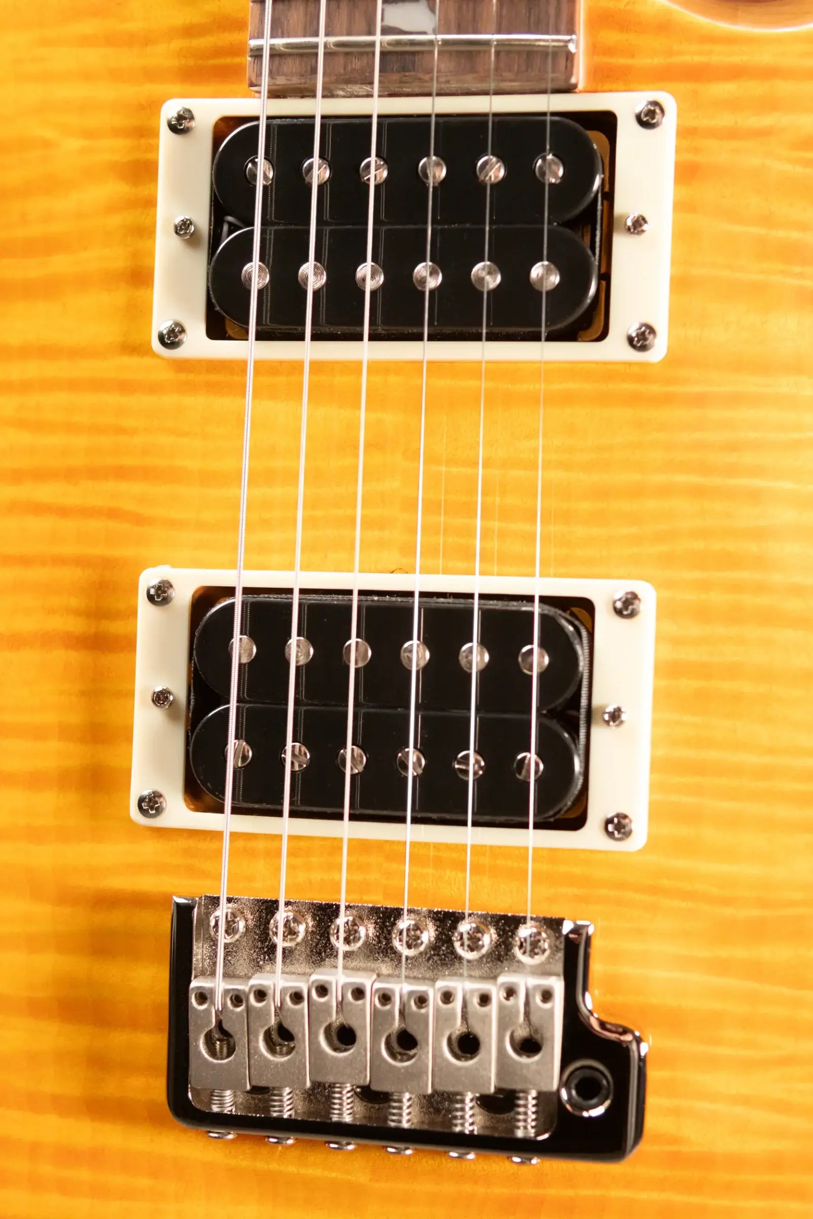 PRS SE Santana Electric Guitar - Santana Yellow with Gig Bag