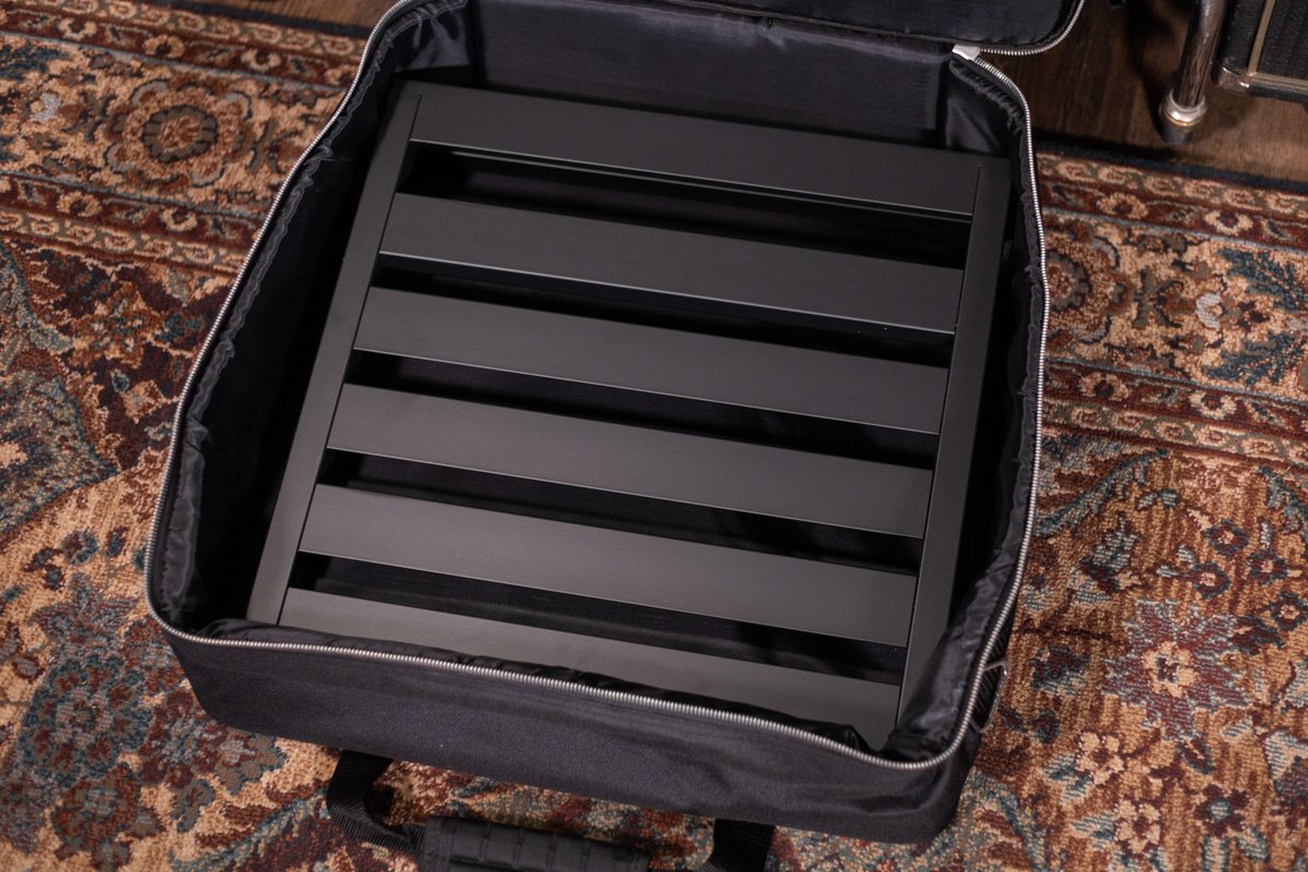 Pedaltrain XD-18 Pedalboard with Soft Case - Open Box