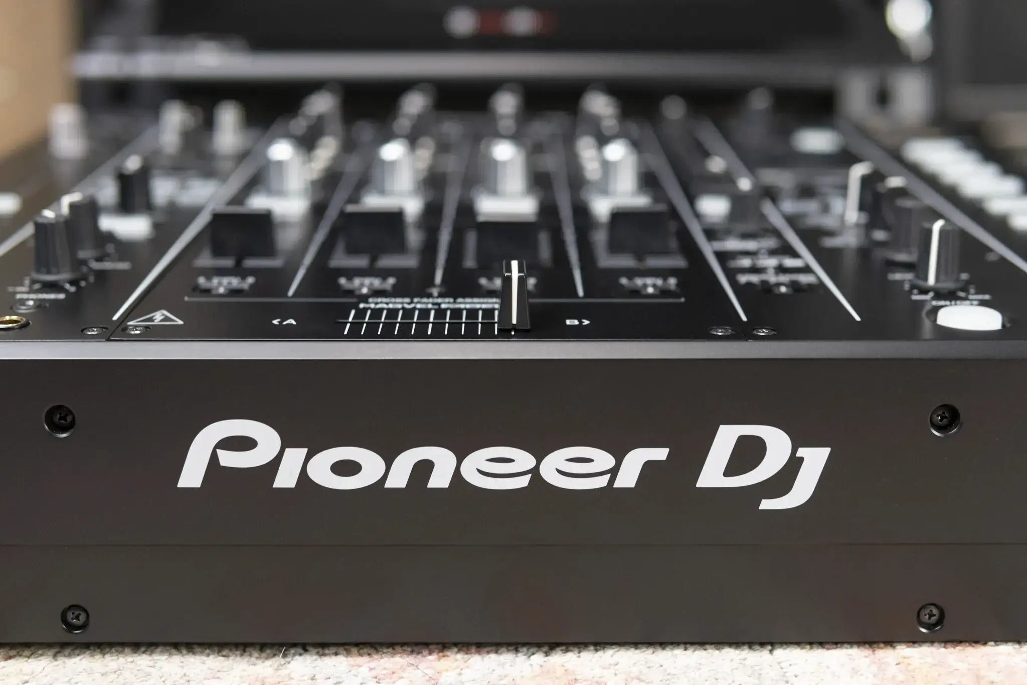 Pioneer DJM-Tour1 DJ Mixer - USED