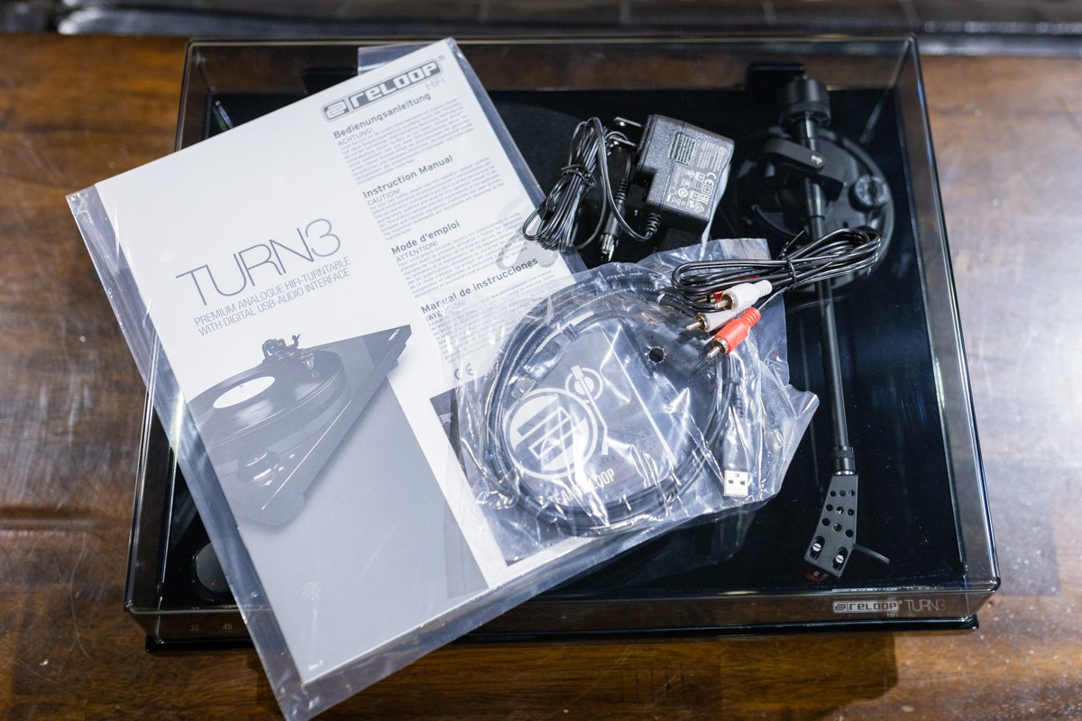 Reloop Turn 3 - HiFi Professional Belt Drive Turntable System