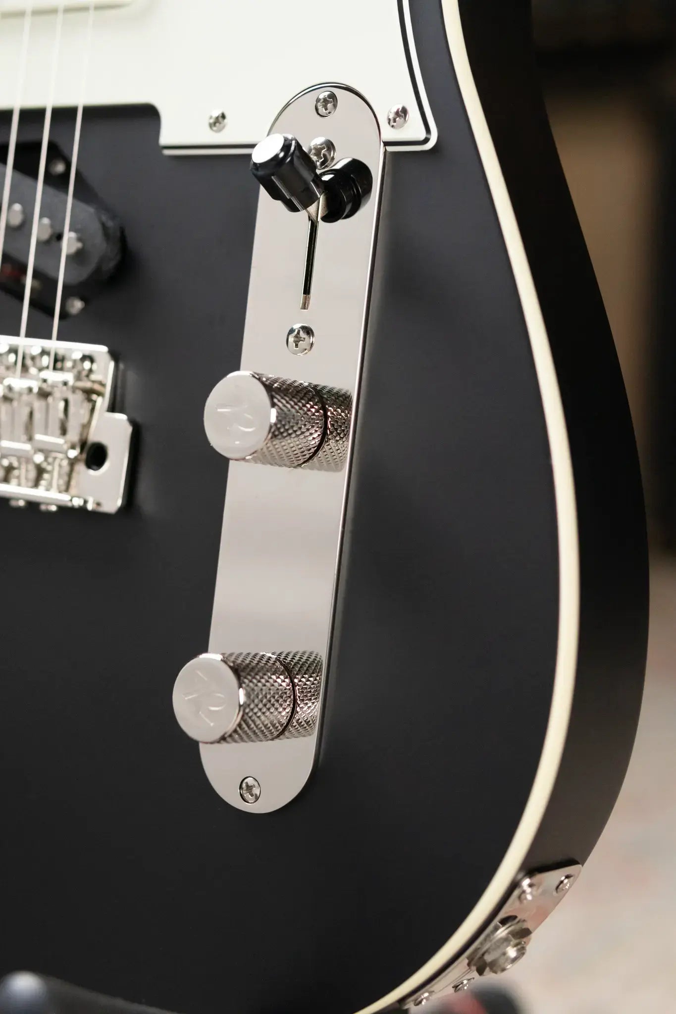 Reverend Pete Anderson Eastsider Baritone Electric Guitar - Satin Black - Floor Model