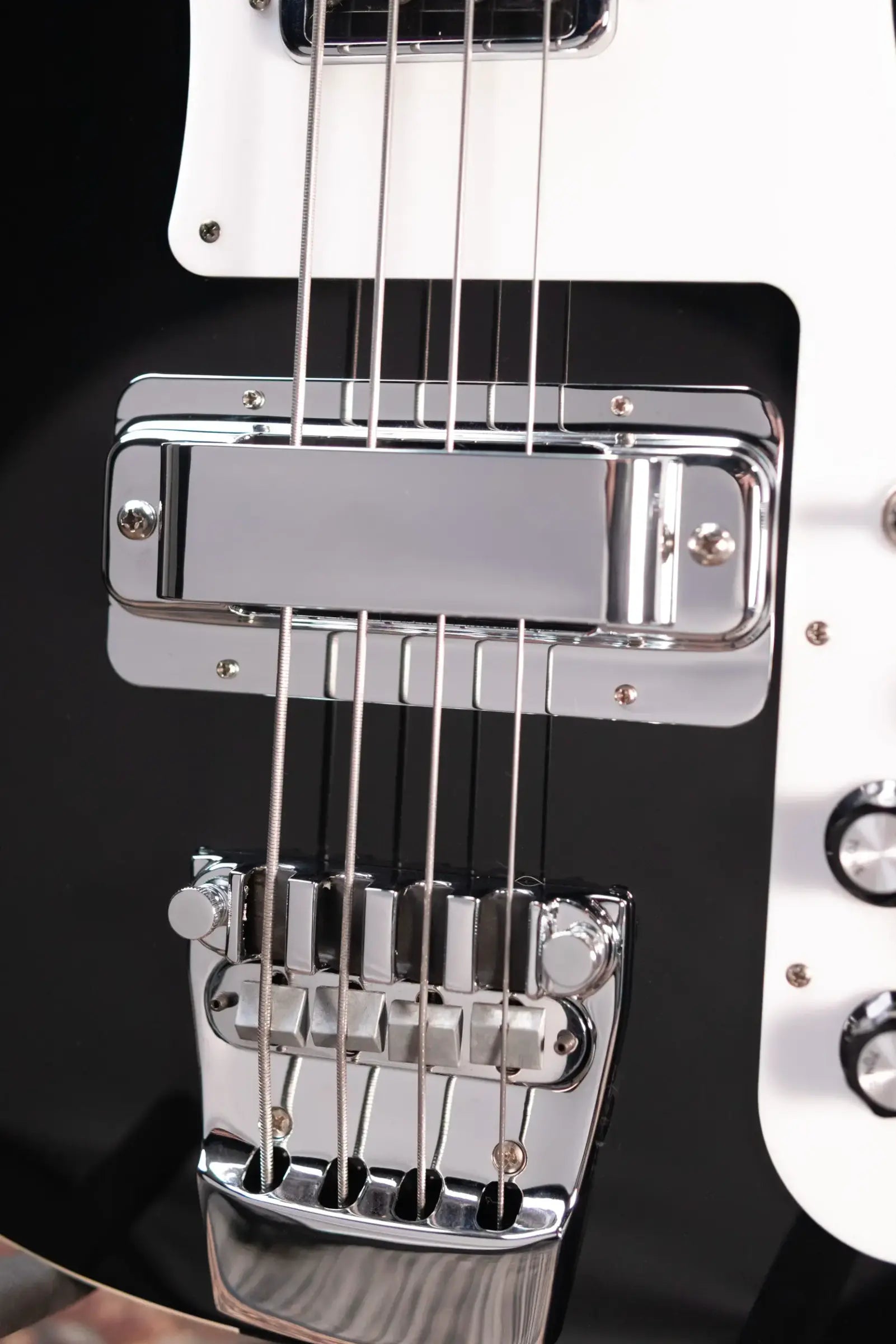 Rickenbacker 4003 Bass Jetglo with Hardshell Case - Used