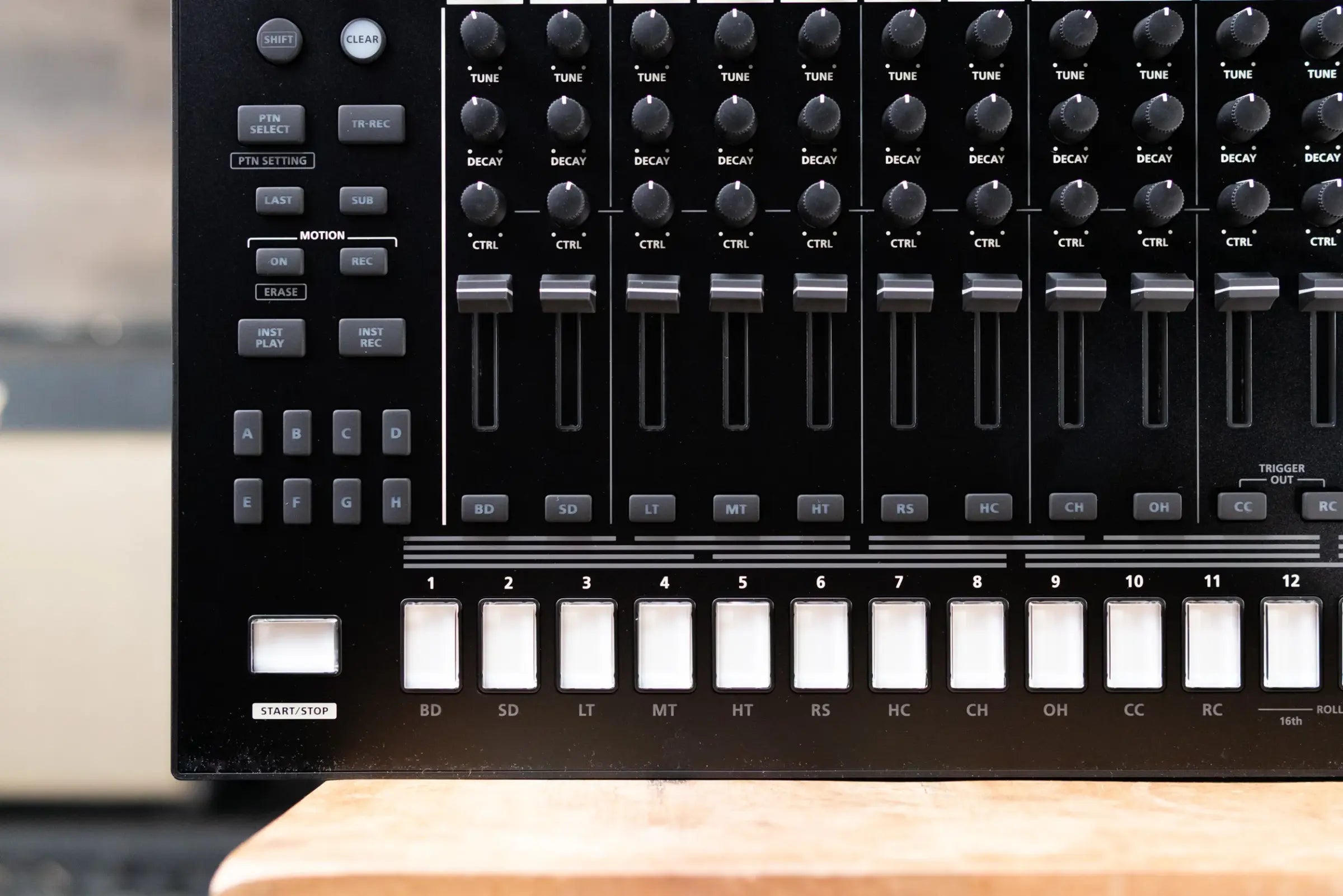 Roland TR-8S Rhythm Performer Drum Machine
