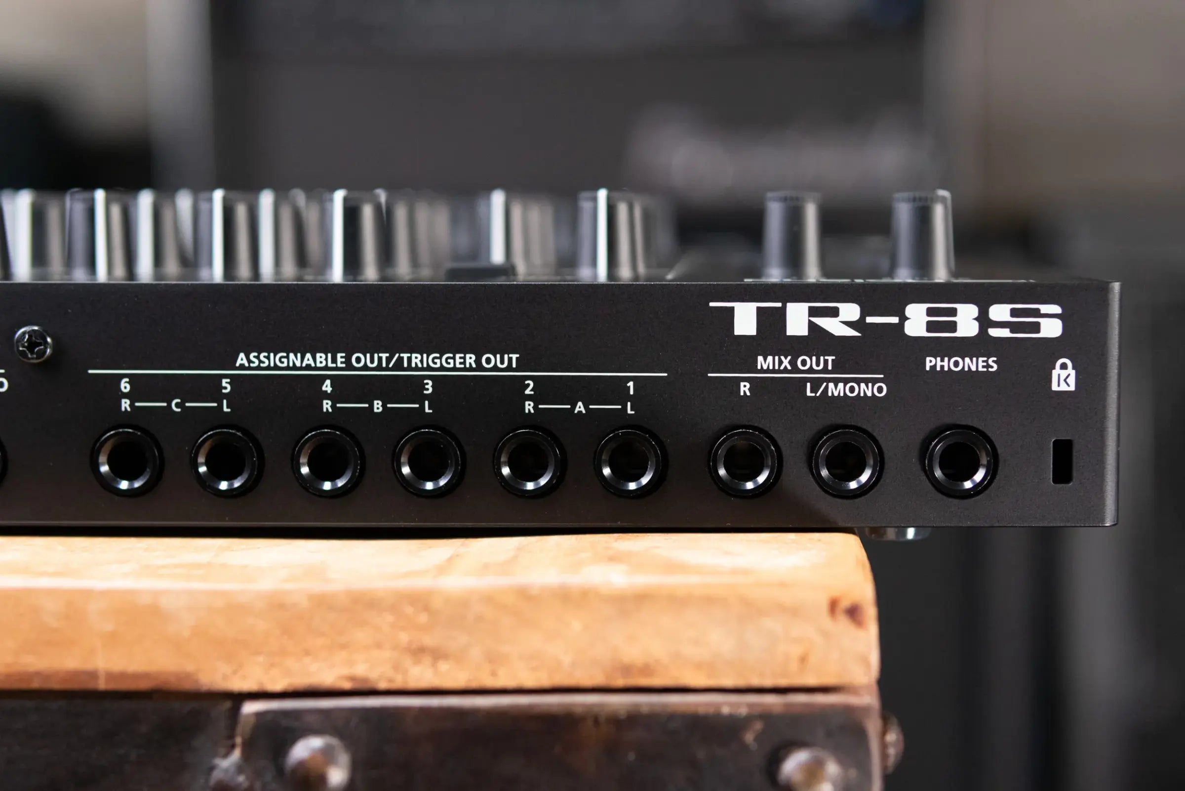 Roland TR-8S Rhythm Performer Drum Machine