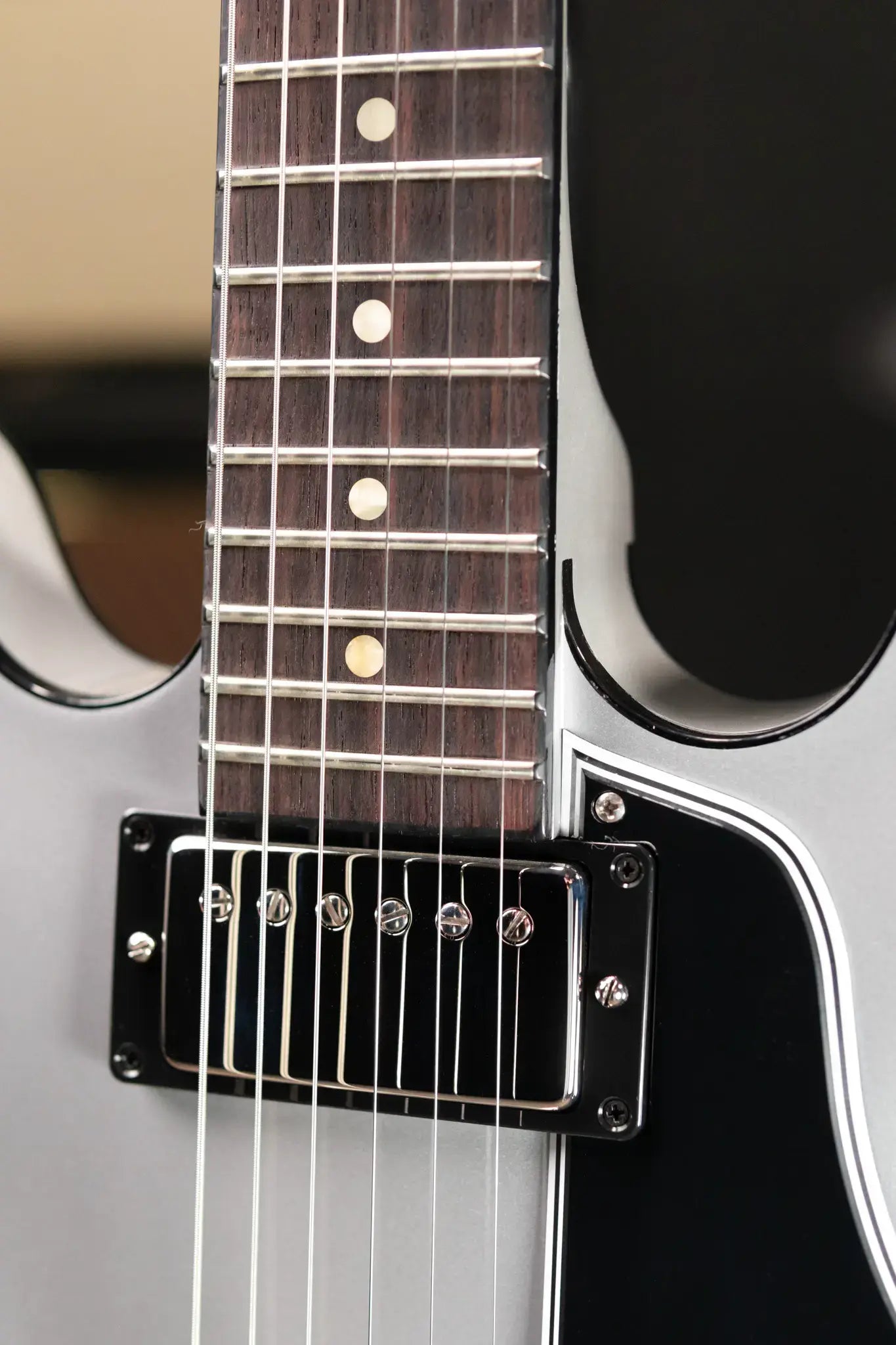 Gibson Custom Shop 1961 ES-335 Semi-Hollow Electric Guitar - Silver with Hardshell Case