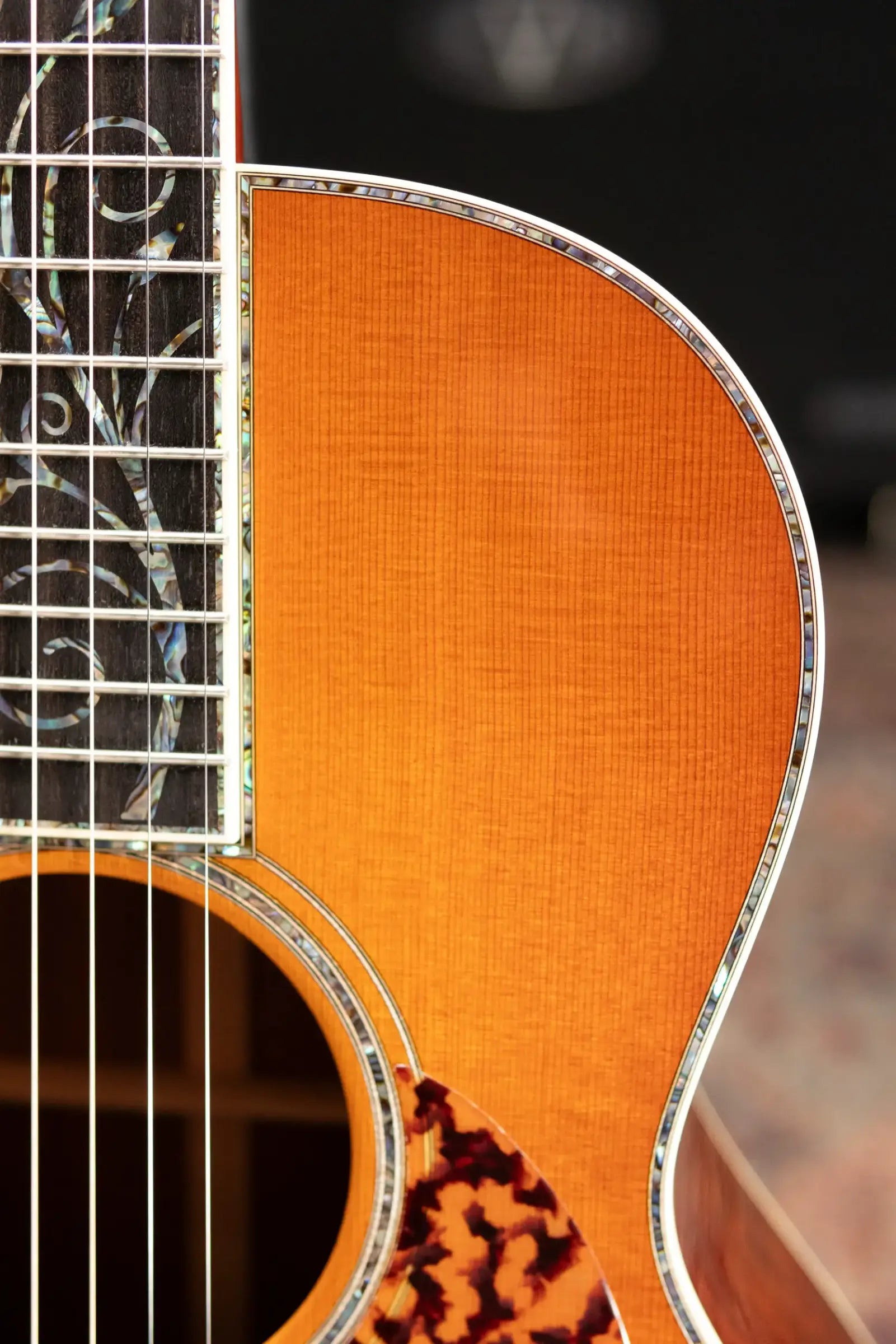 Santa Cruz H13 42 Style Acoustic Guitar - Orcas Island Cedar/Waterfall Bubinga with Hardshell Case