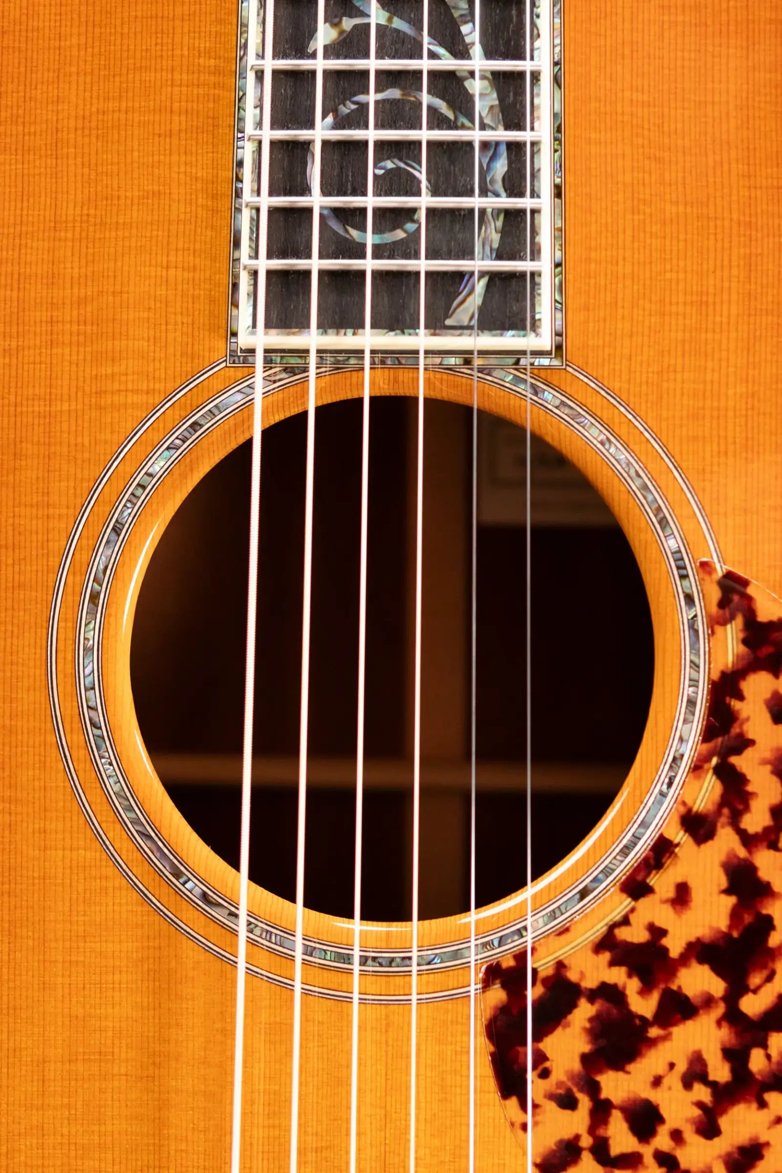 Santa Cruz H13 42 Style Acoustic Guitar - Orcas Island Cedar/Waterfall Bubinga with Hardshell Case