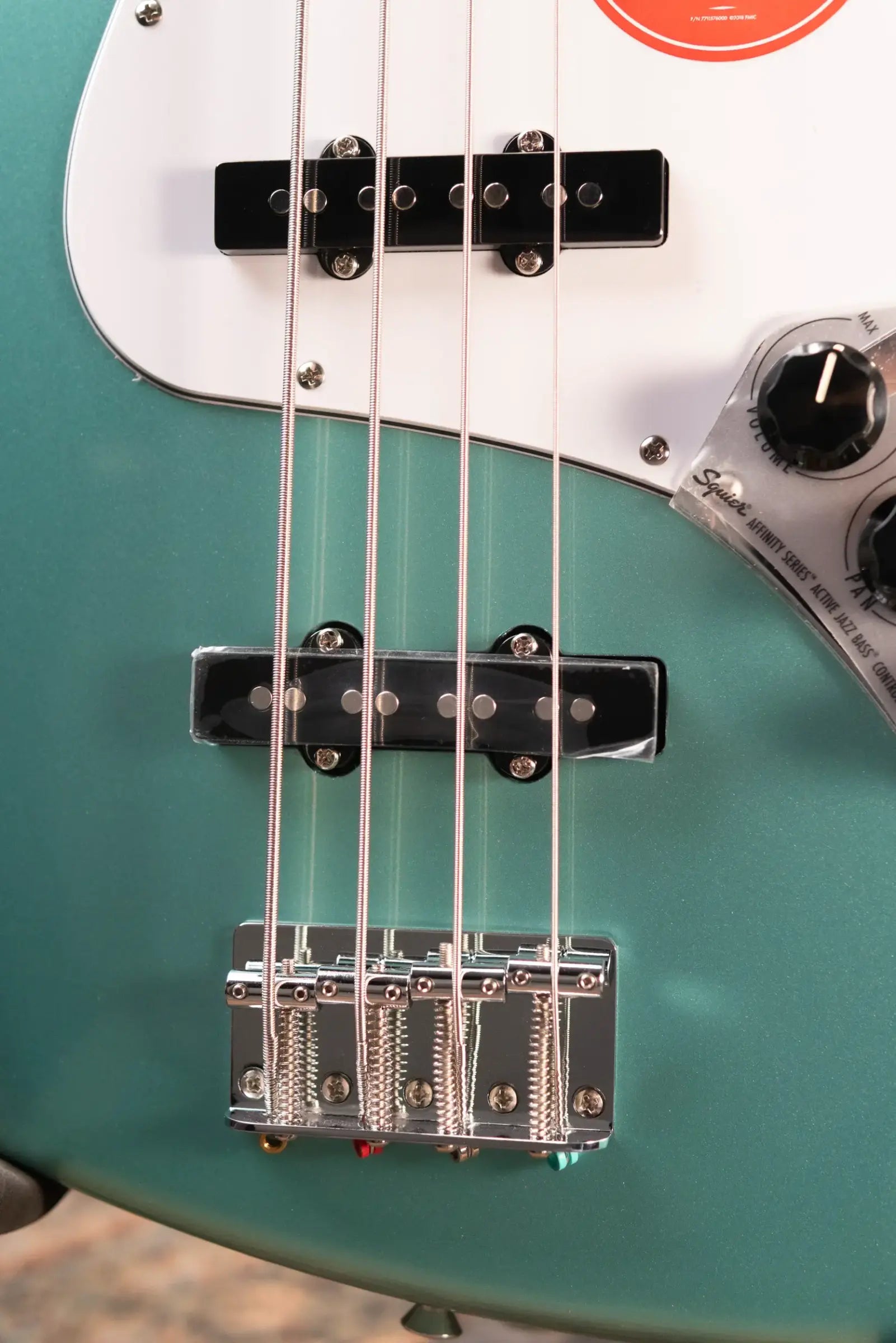 Squier Affinity Series Active Jazz Bass - Mystic Sea Foam Green