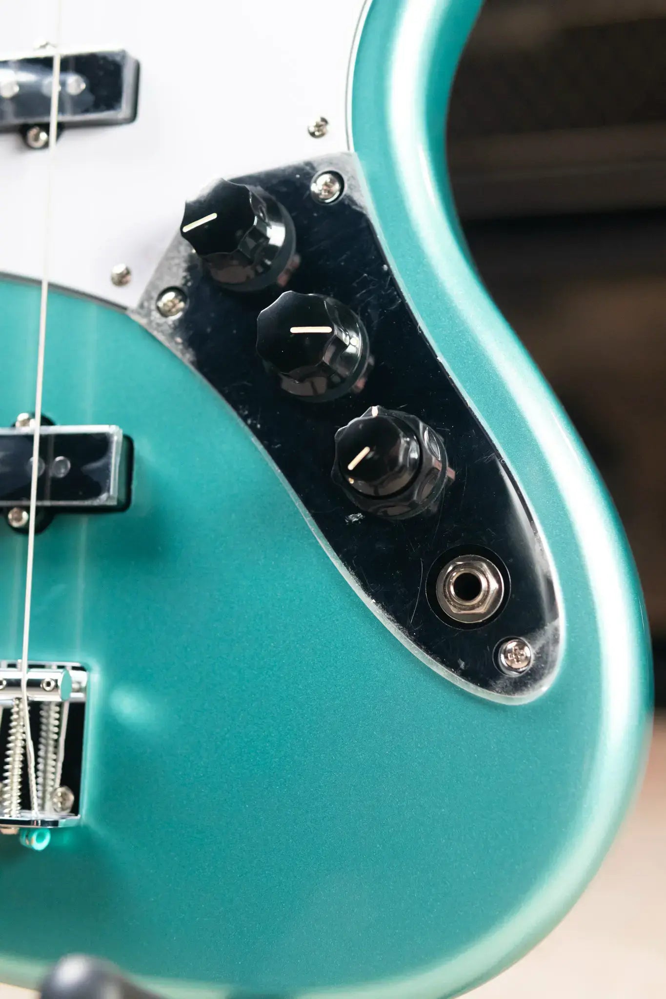 Squier Affinity Series Active Jazz Bass - Mystic Sea Foam Green